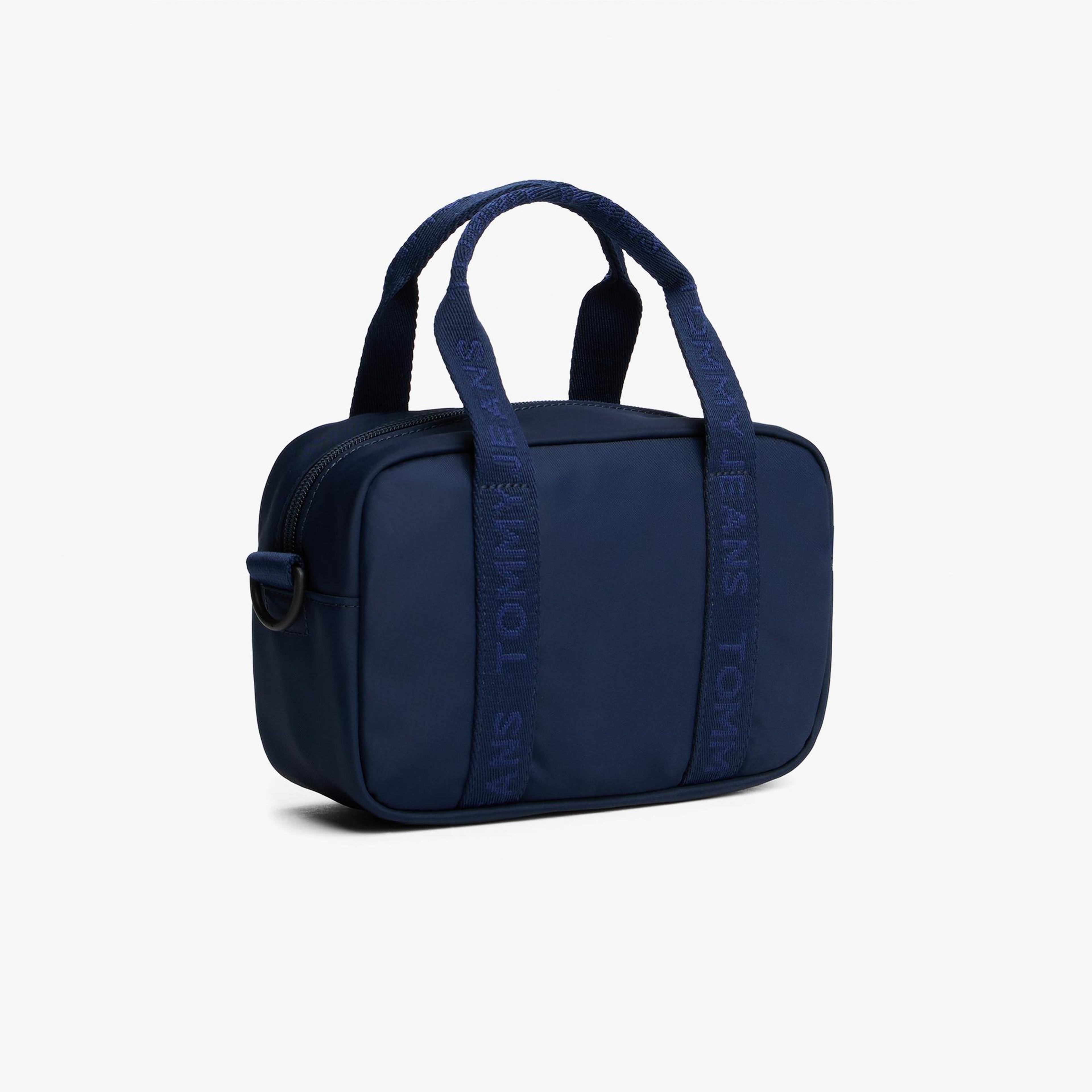 Tommy Jeans Essentials Daily Kadın Lacivert El Çantası