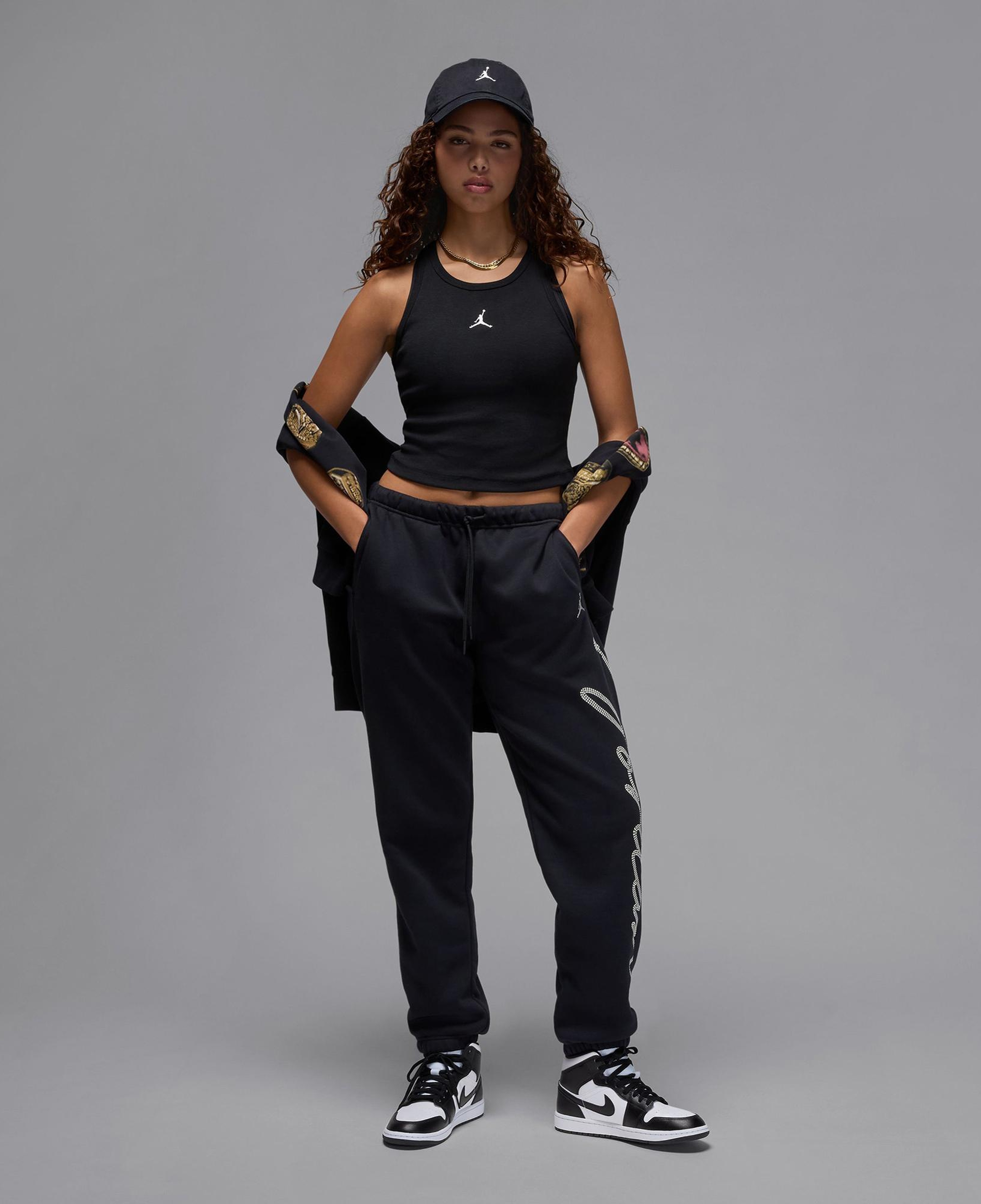 Jordan Essentials Kadın Siyah Kolsuz T-Shirt