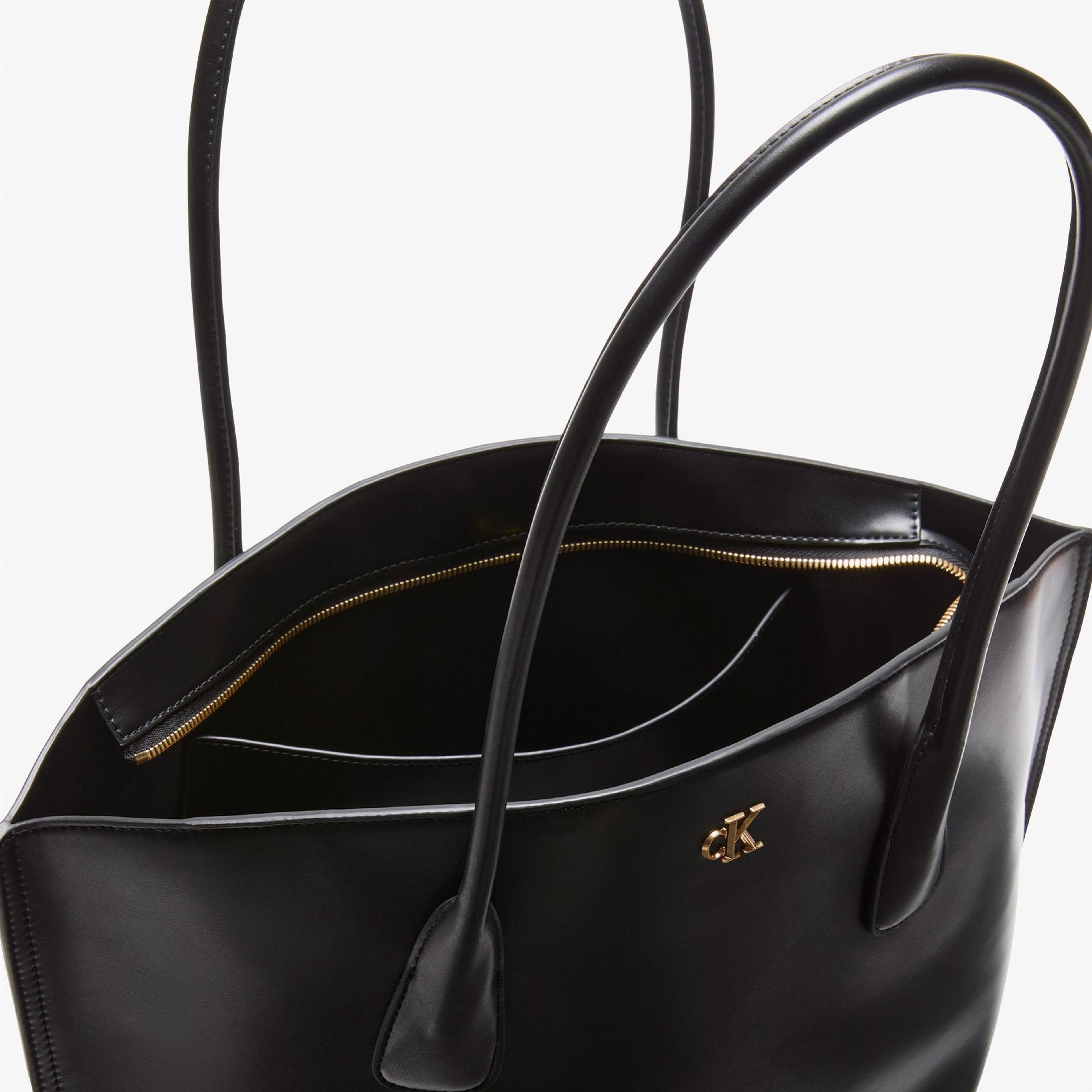 Calvin Klein Medium Dome Kadın Siyah Tote Çanta