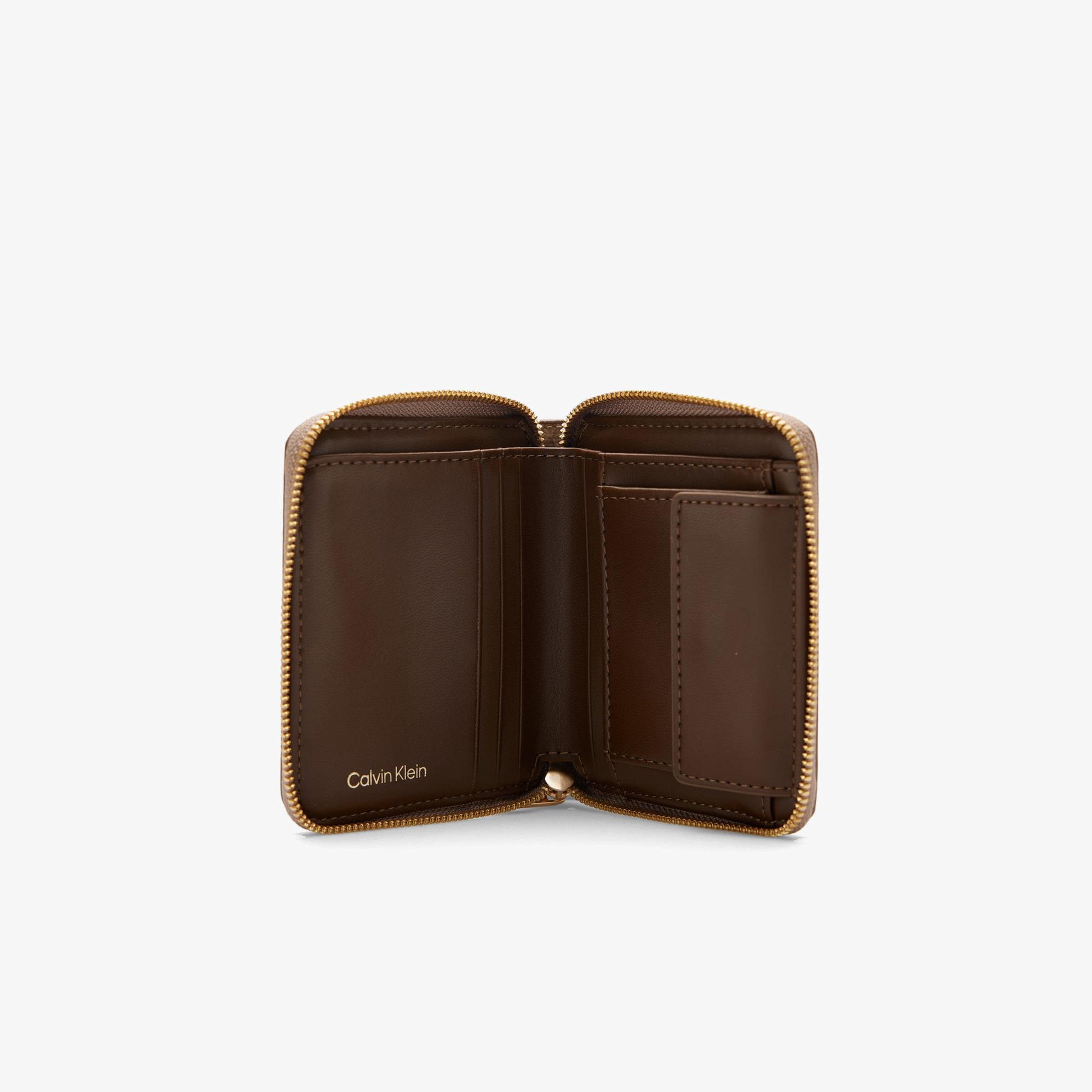 Calvin Klein Emblem Square Zip Around Kadın Haki Cüzdan