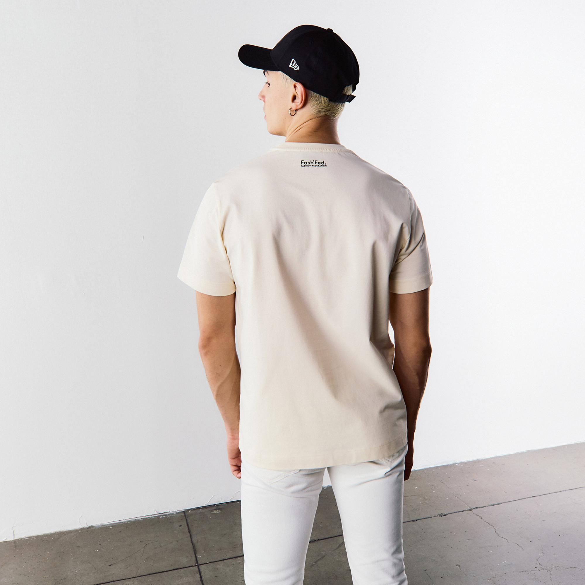 FashFed Unisex Bej T-Shirt