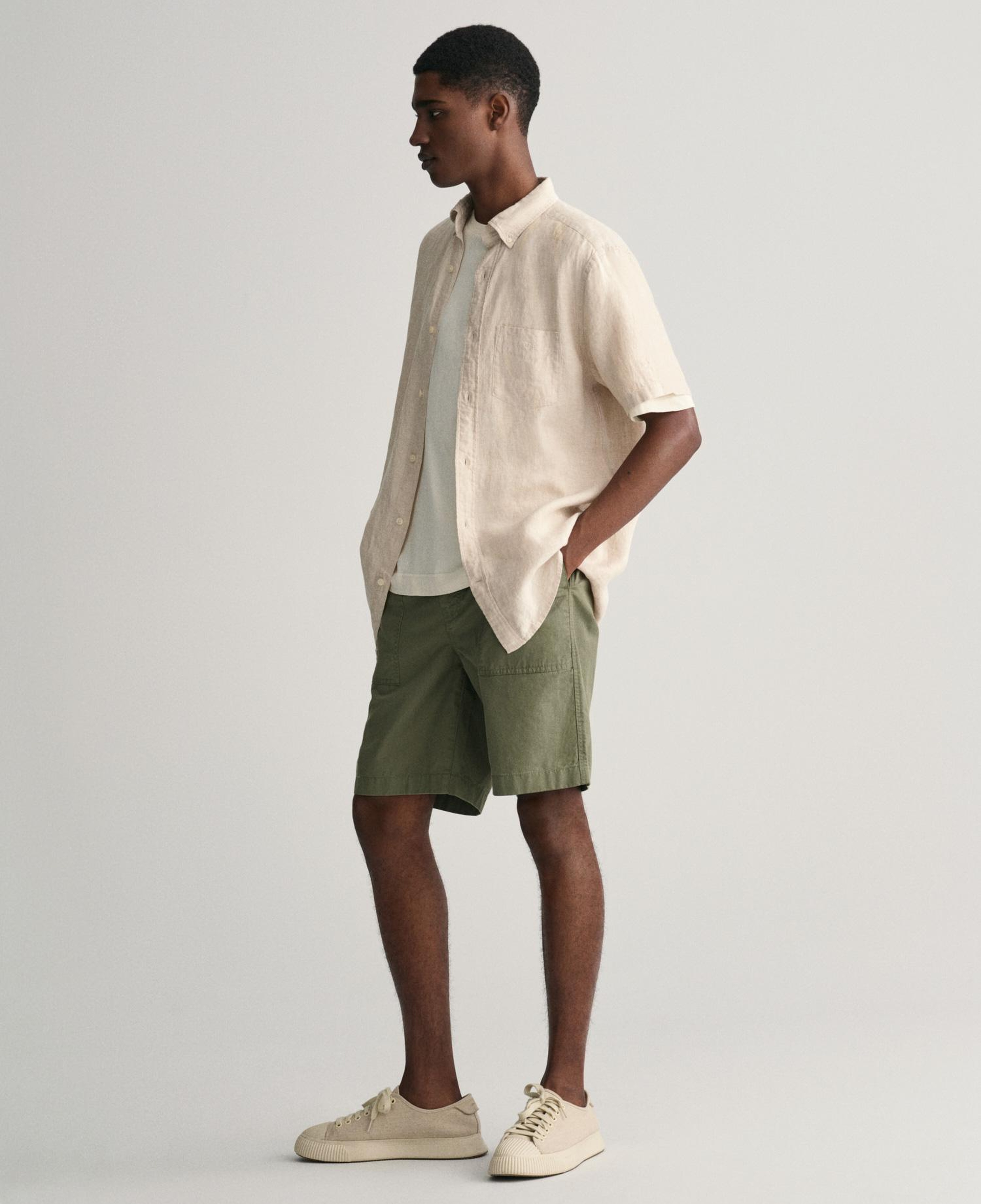 GANT Erkek Bej Regular Fit Düğmeli Yaka Keten Gömlek