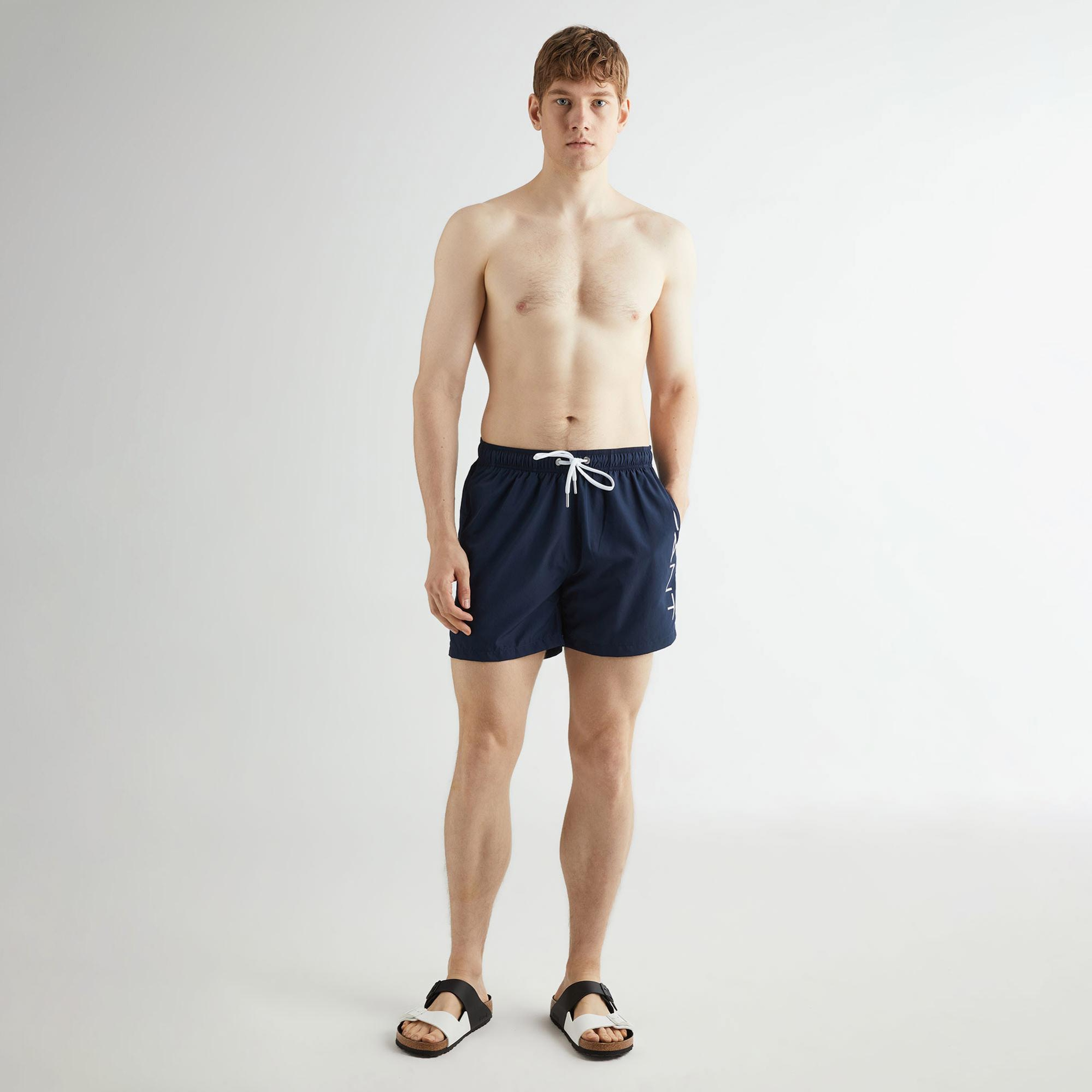 GANT Erkek Lacivert Regular Fit Logolu Mayo Şort