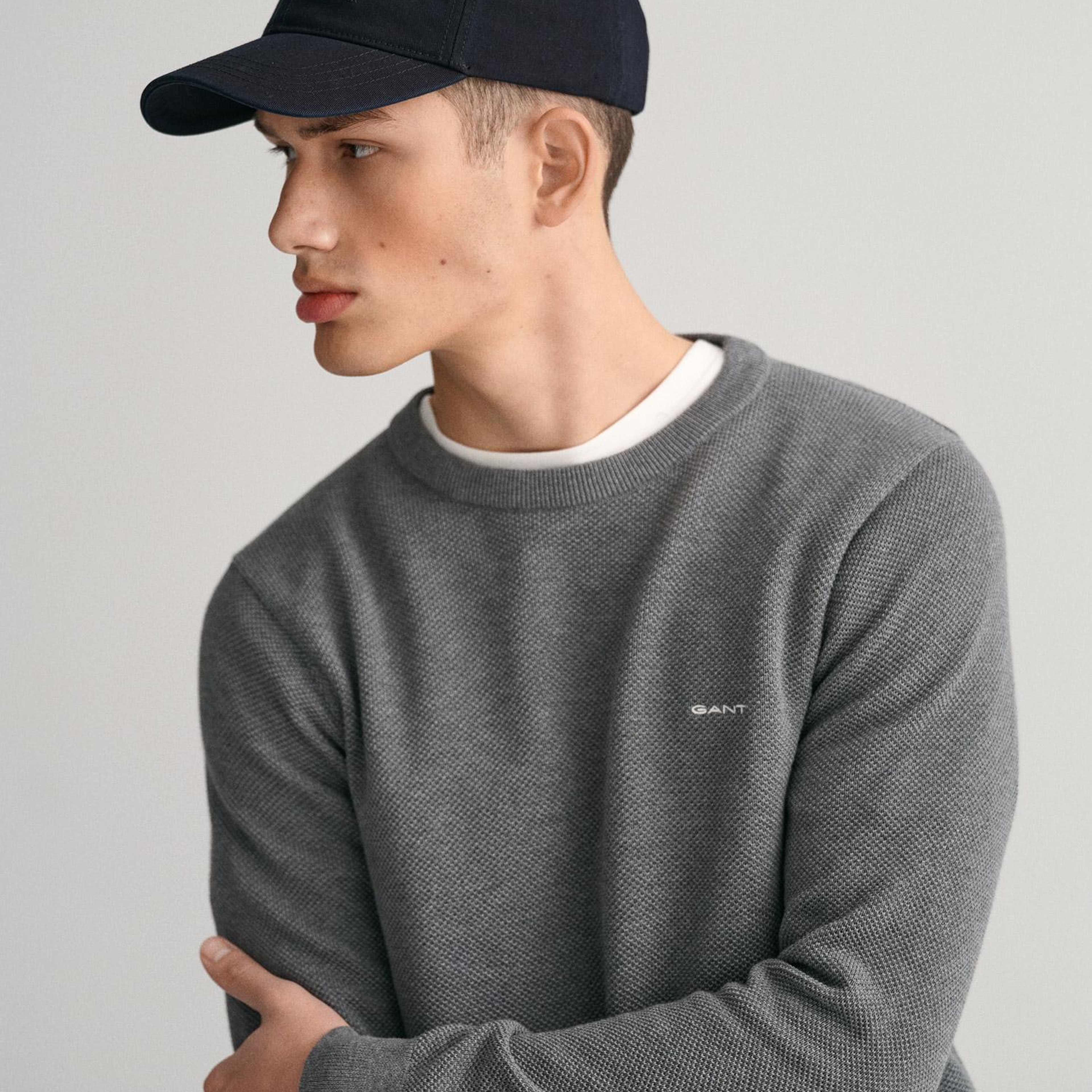 GANT Erkek Gri Regular Fit Bisiklet Yaka Kazak