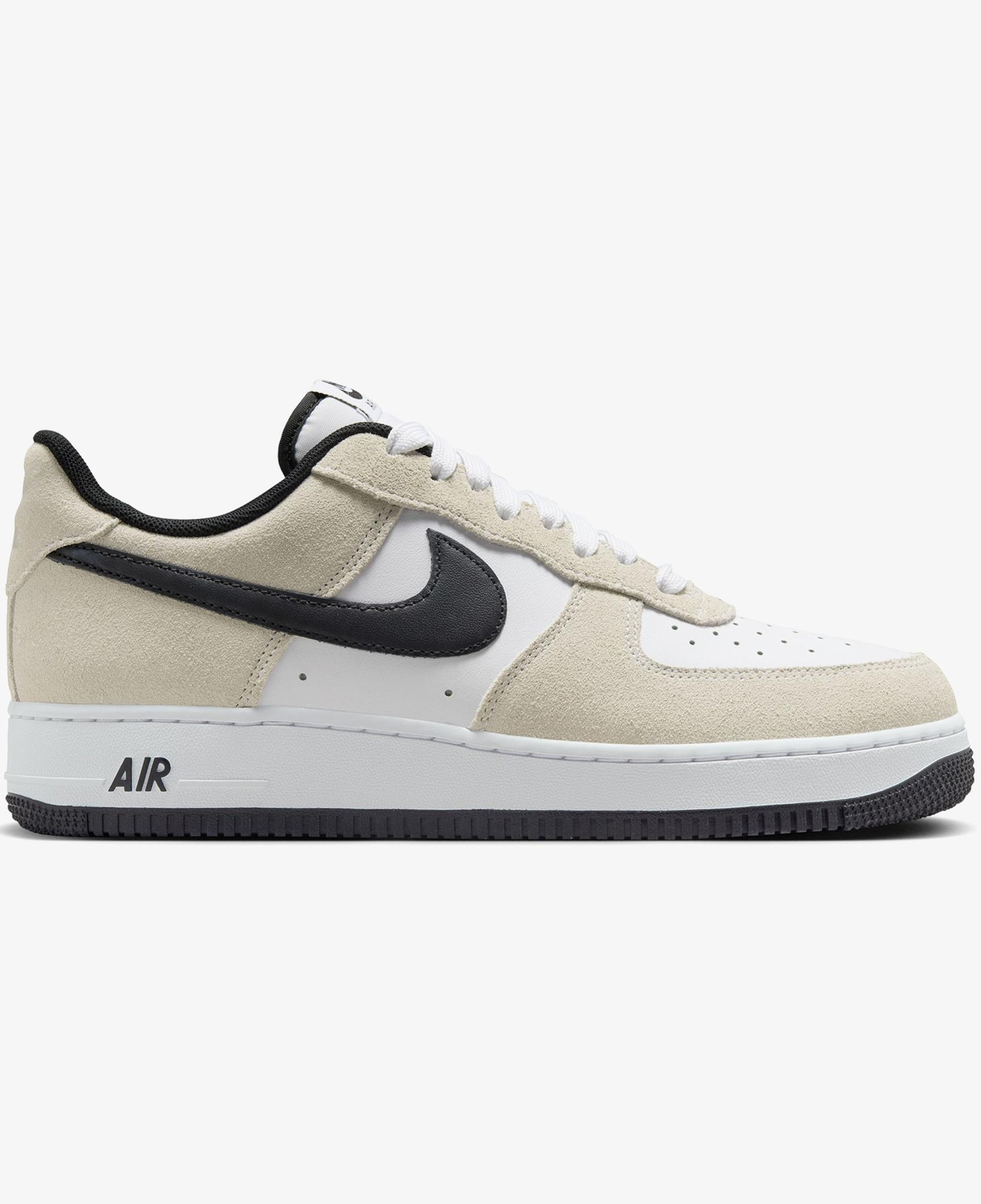 Nike Air Force 1 '07 LV8 Erkek Beyaz Spor Ayakkabı