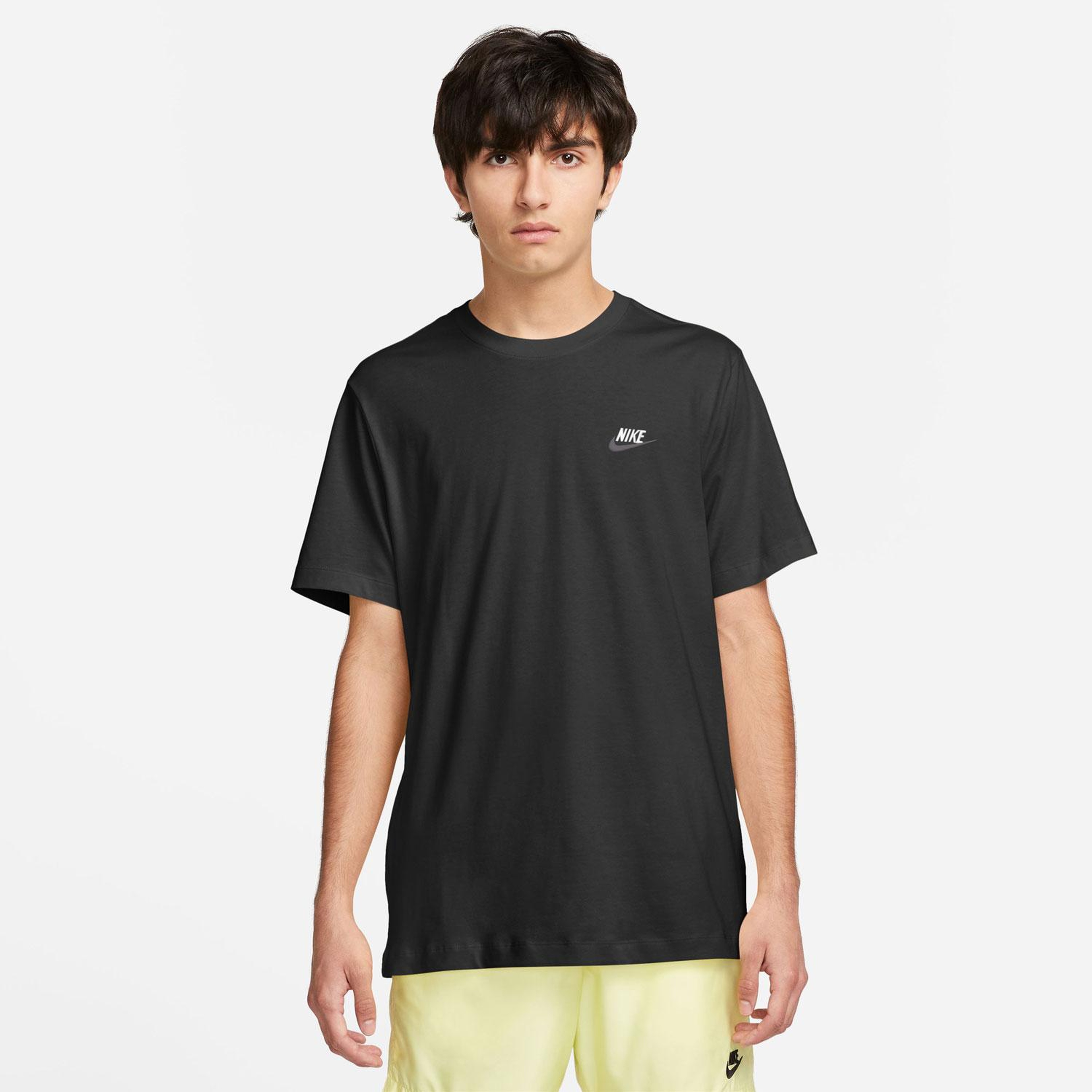 Nike Sportswear Club Erkek Siyah T-Shirt