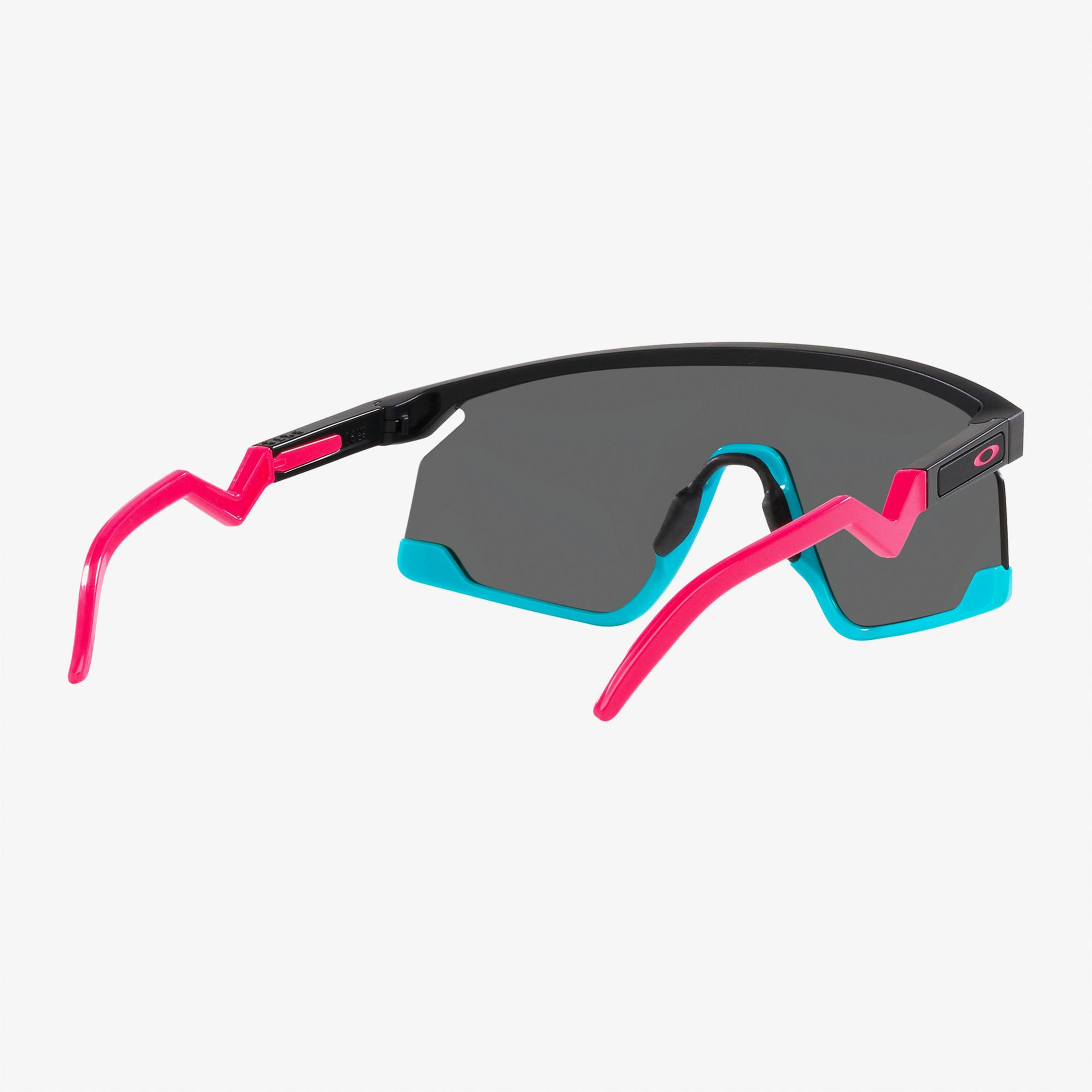OAKLEY 0Ve2225 Unisex Siyah Güneş Gözlüğü