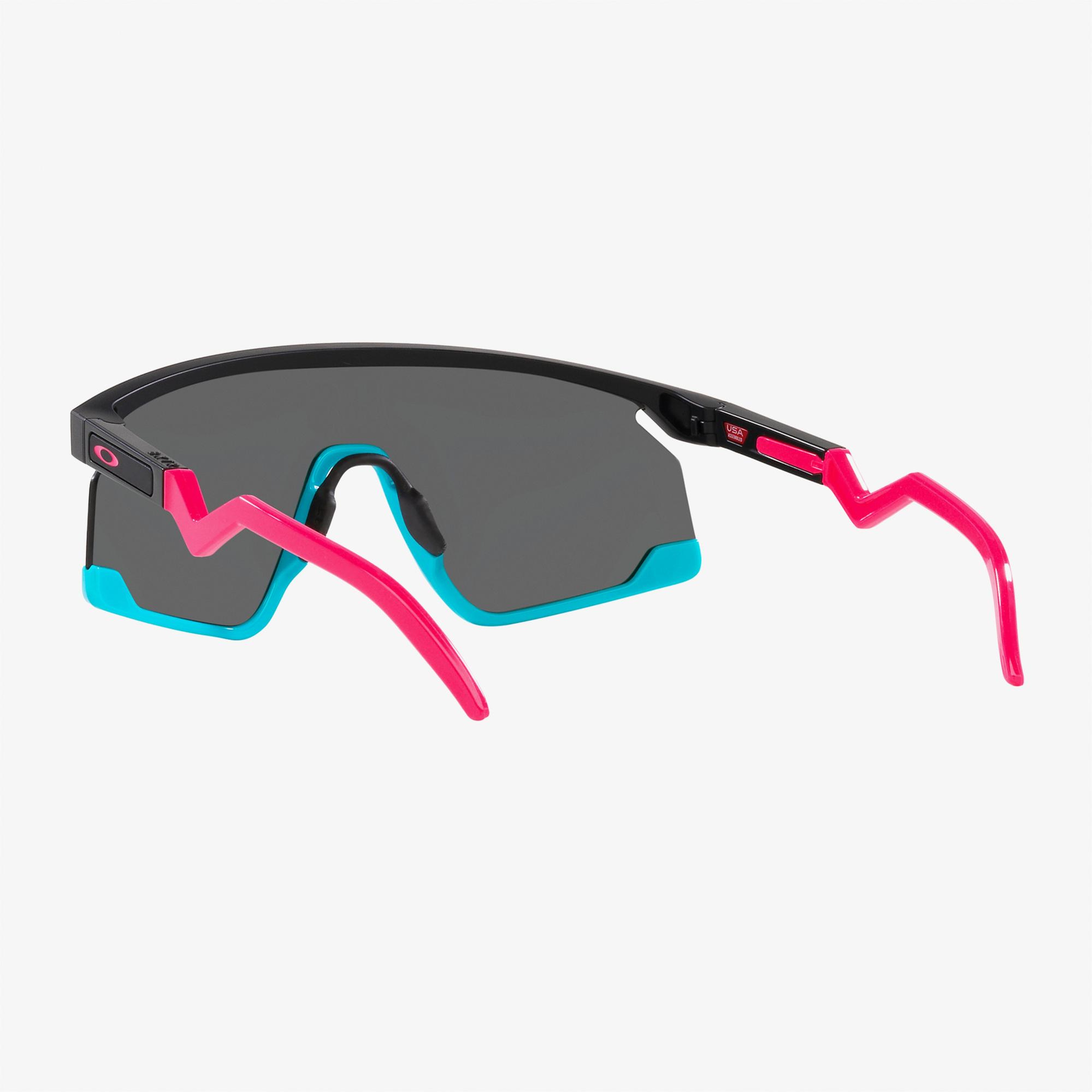 OAKLEY 0Ve2225 Unisex Siyah Güneş Gözlüğü