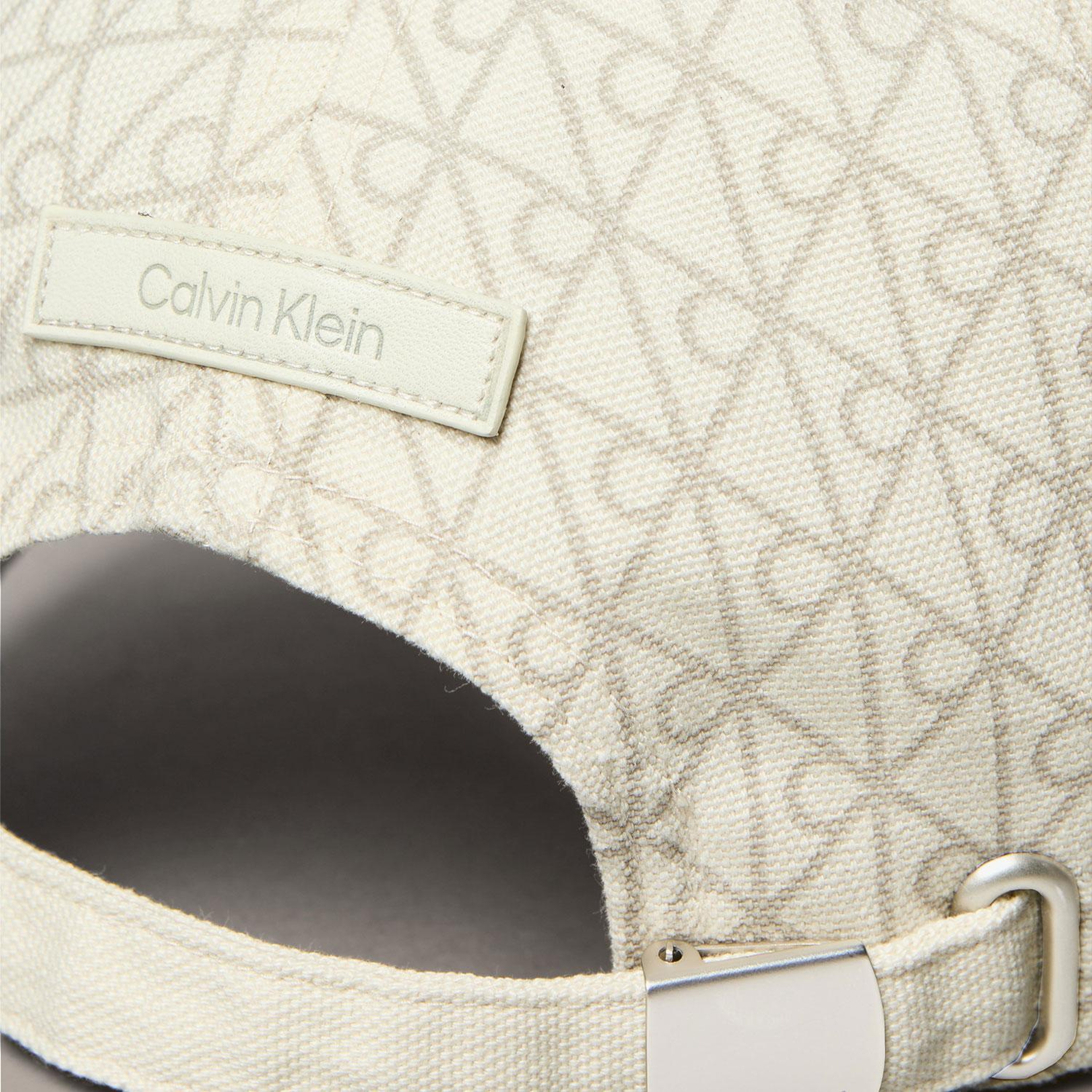 Calvin Klein Emblem Print Leather Patch Kadın Bej Şapka