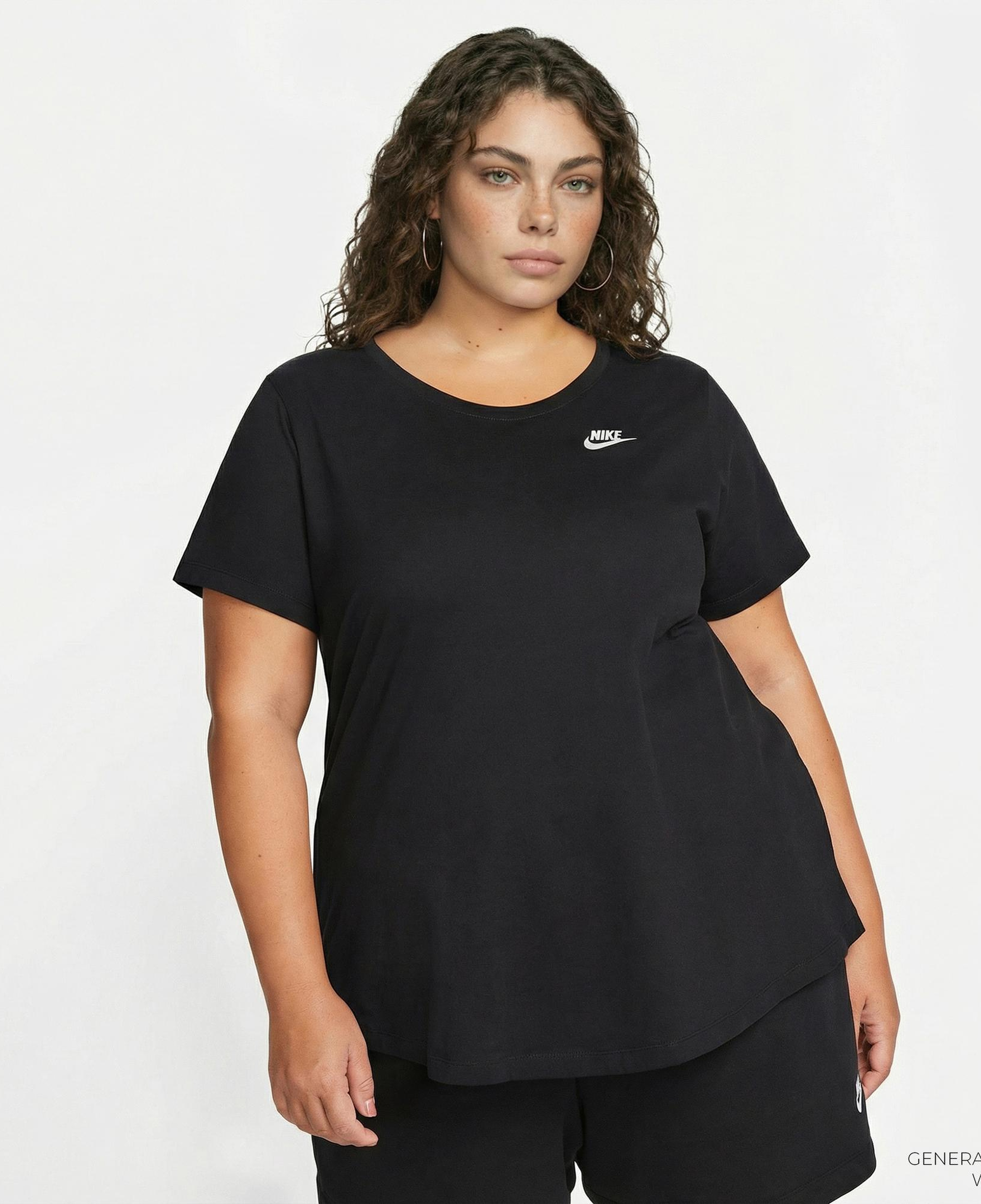 Nike Sportswear Club Essentials Kadın Siyah T-Shirt