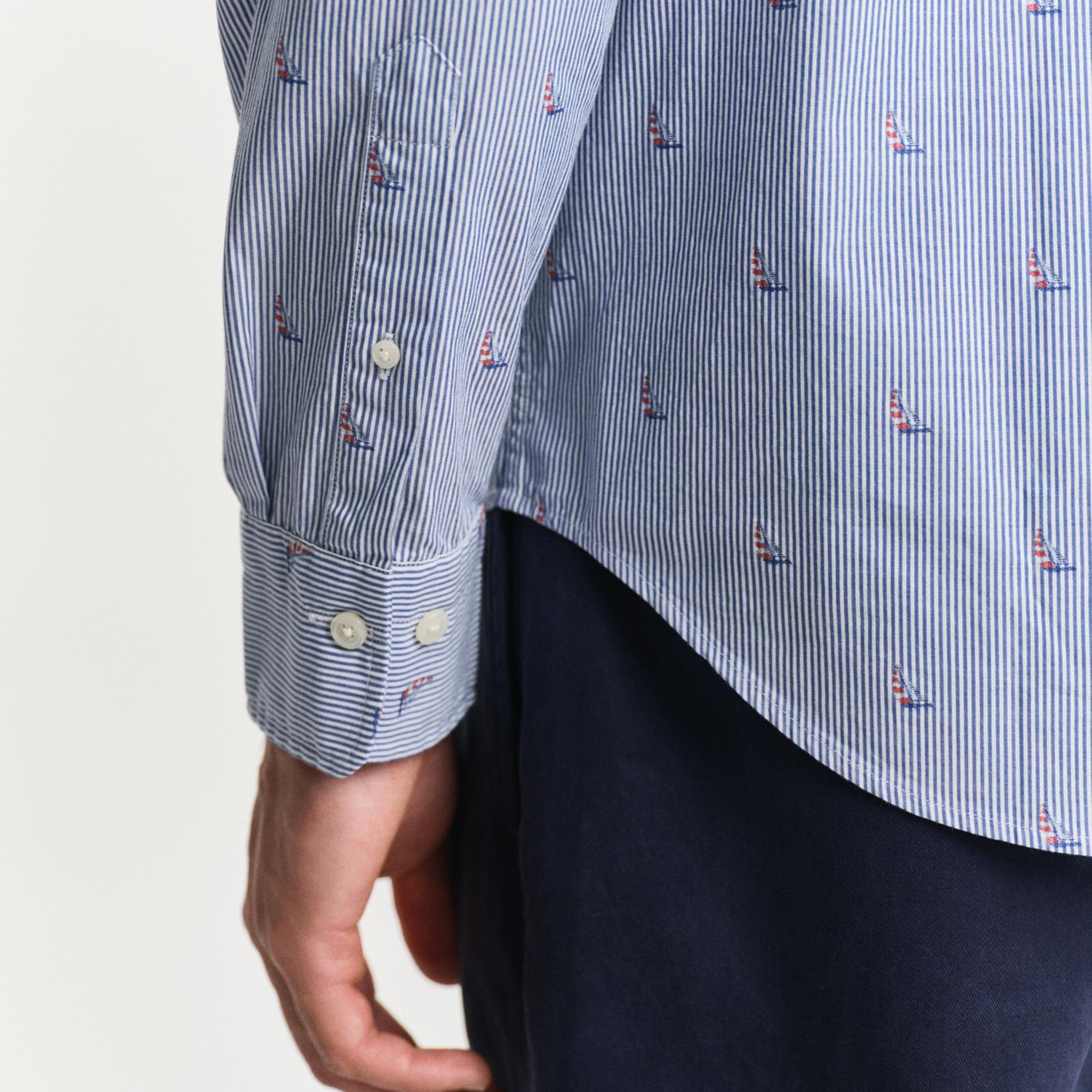 GANT Erkek Mavi Regular Fit Düğmeli Yaka Çizgili Gömlek