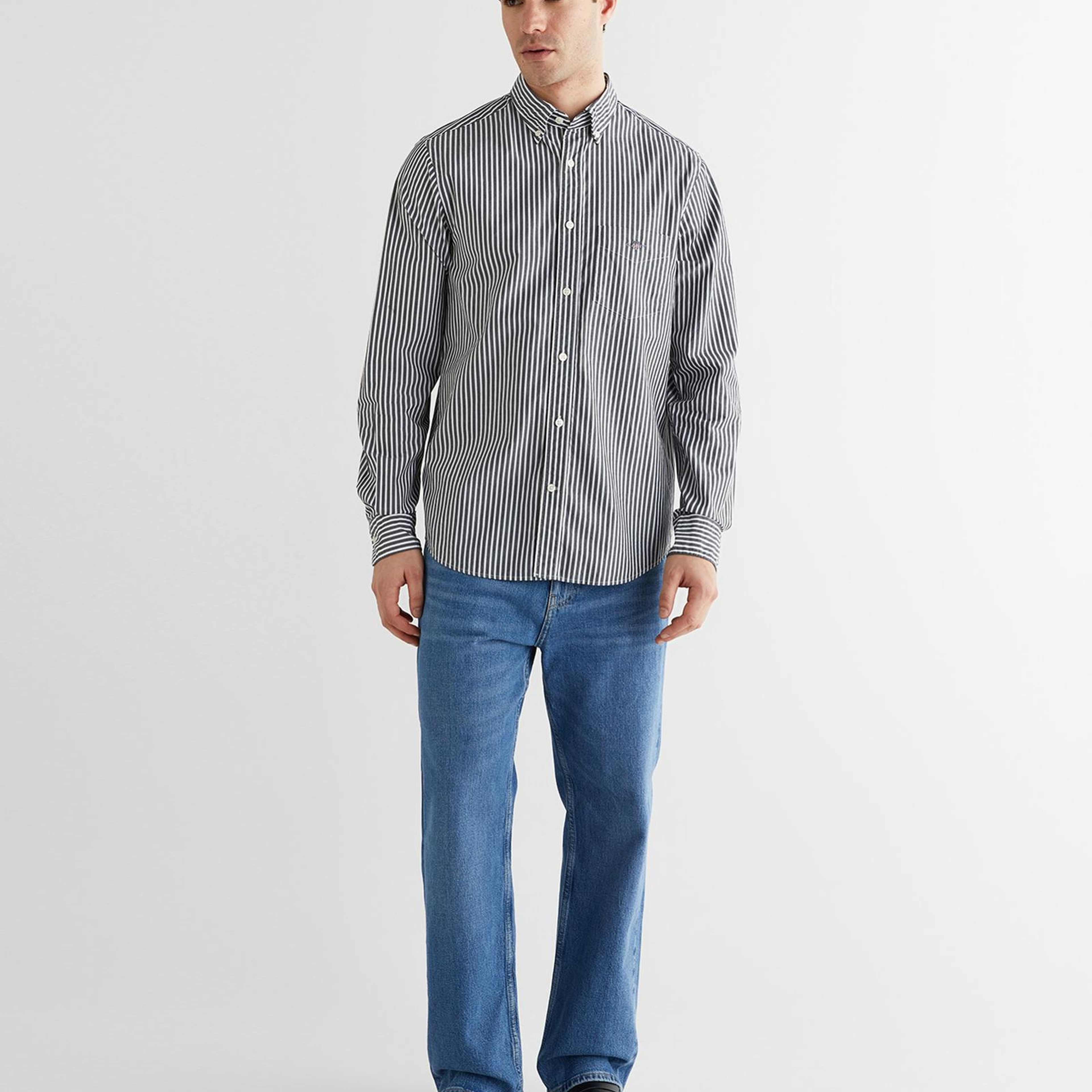 GANT Erkek Siyah Regular Fit Düğmeli Yaka Çizgili Poplin Gömlek