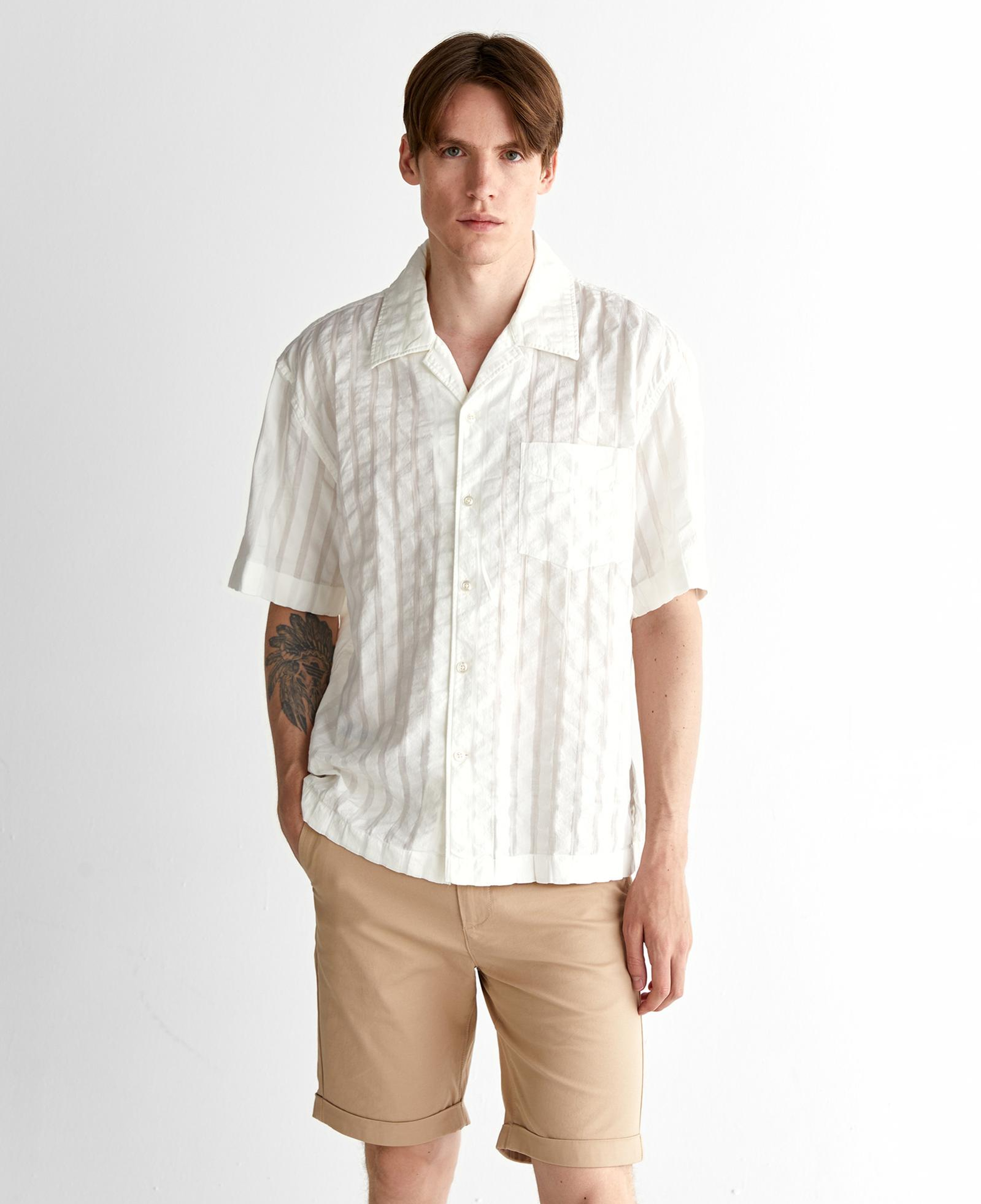 GANT Erkek Krem Relaxed Fit Klasik Yaka Çizgili Gömlek