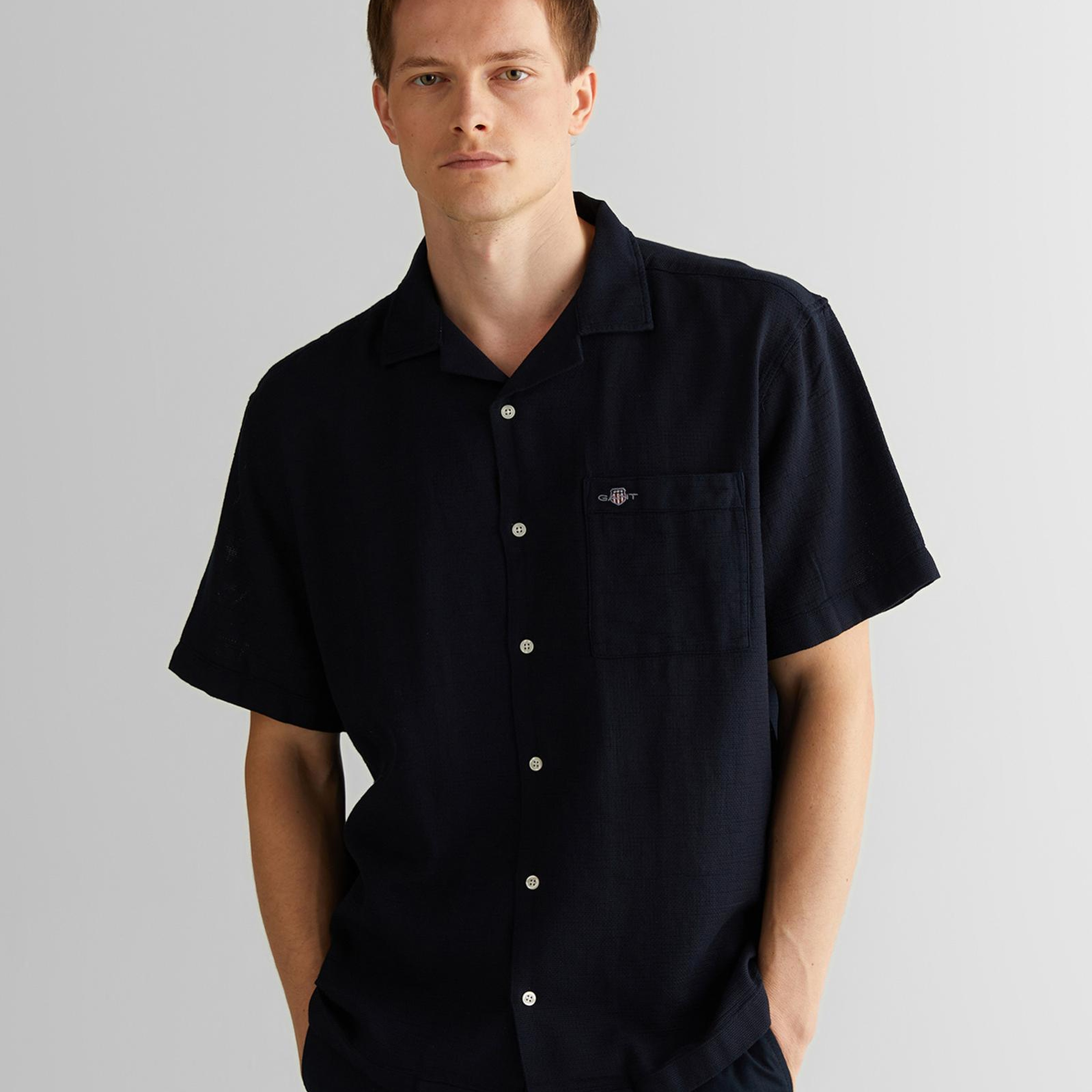 GANT Erkek Siyah Regular Fit Klasik Yaka Gömlek