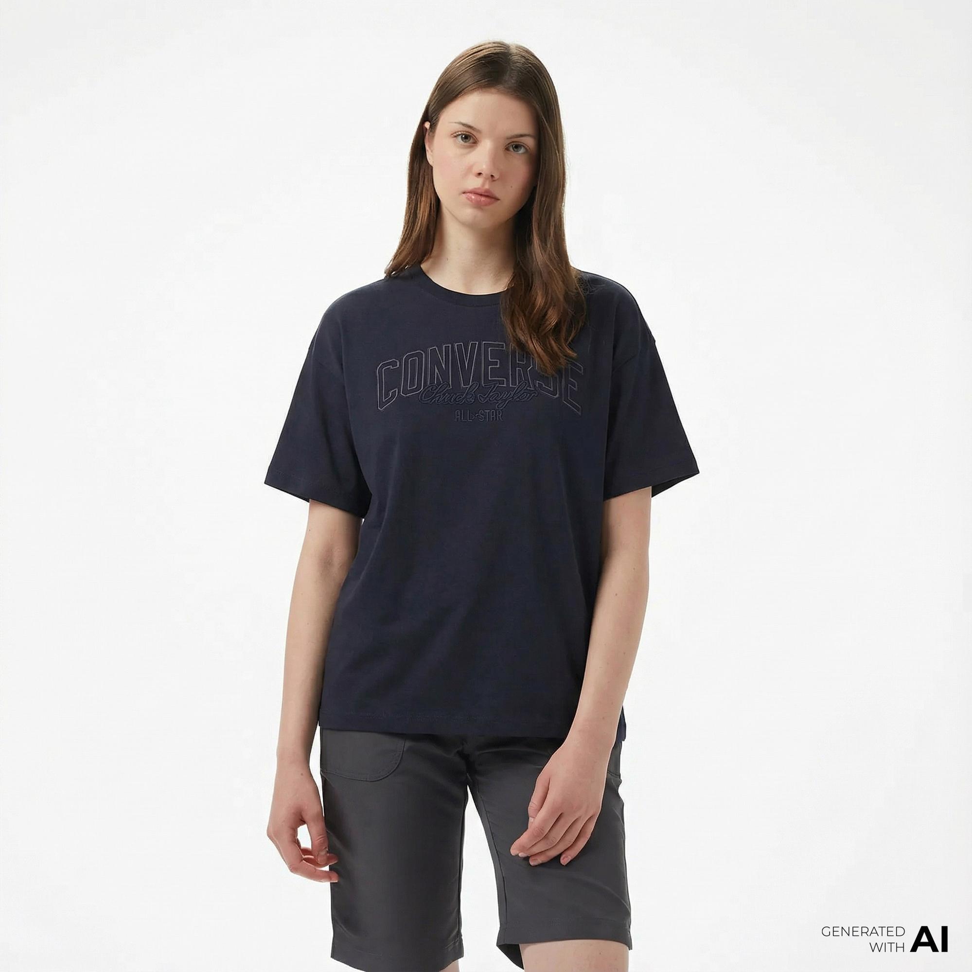 Converse Kadın Baskılı Siyah T-Shirt