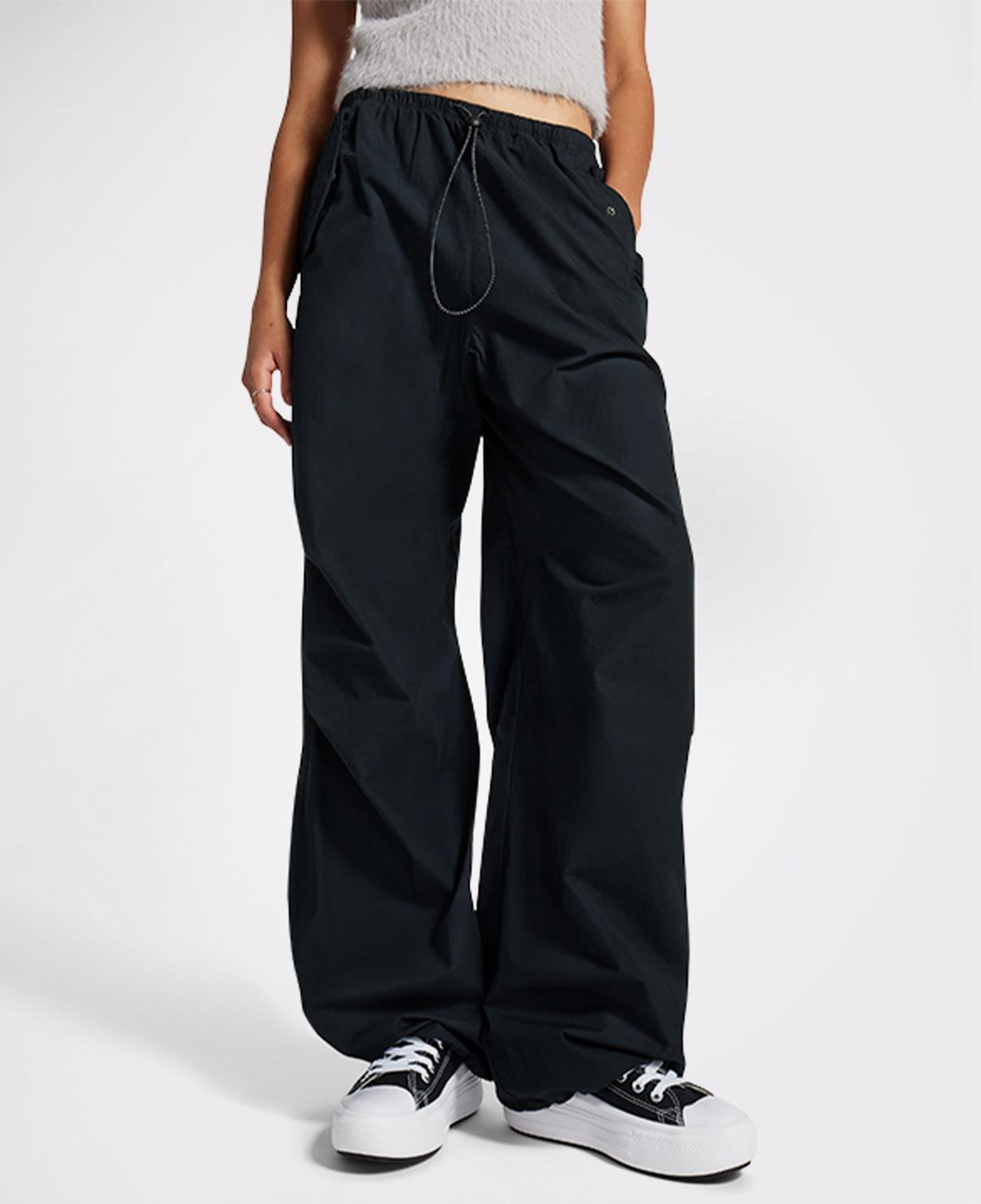 Converse Kadın Siyah Paraşüt Pantolon