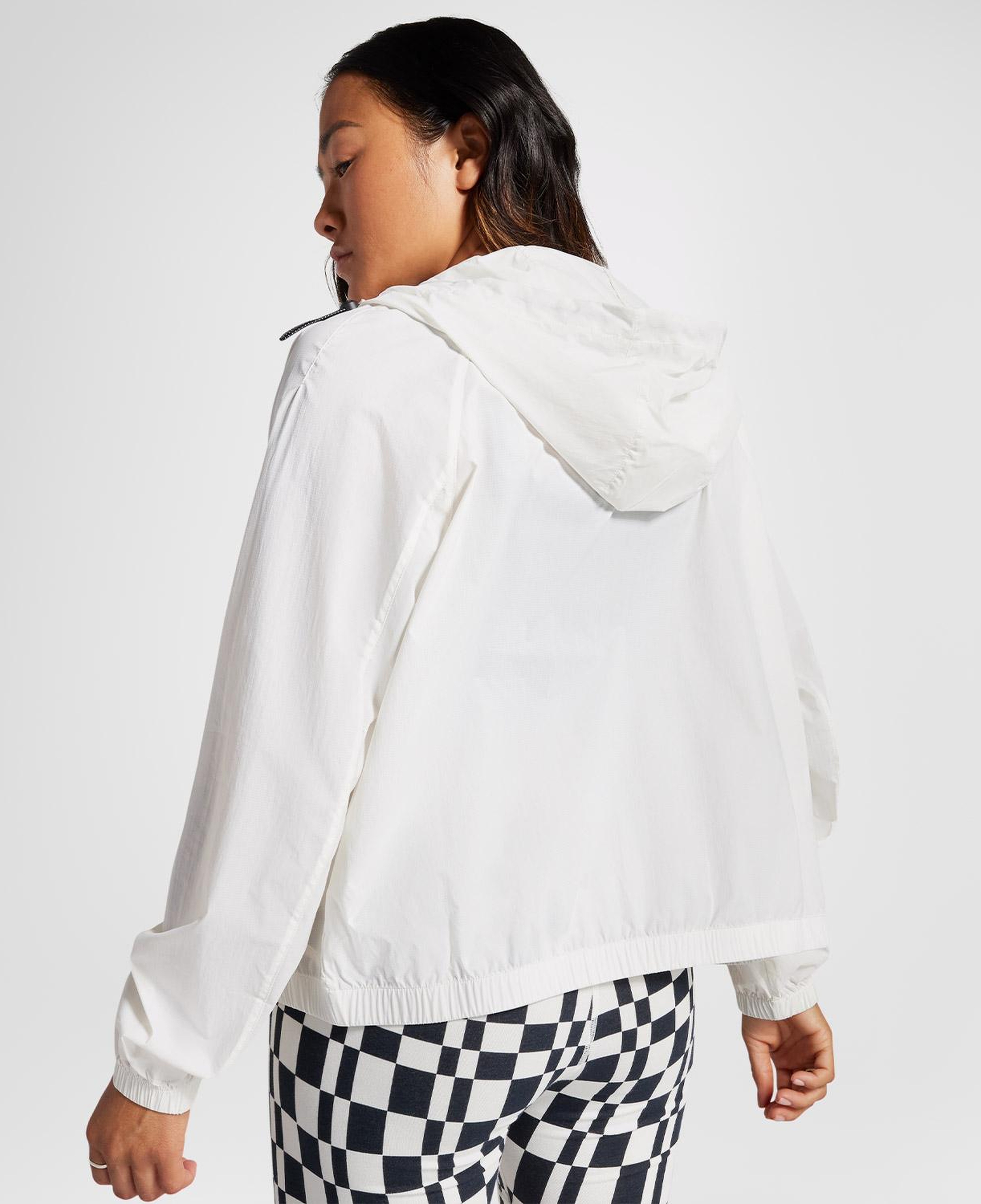 Converse Kadın Renk Bloklu Beyaz Rüzgarlık