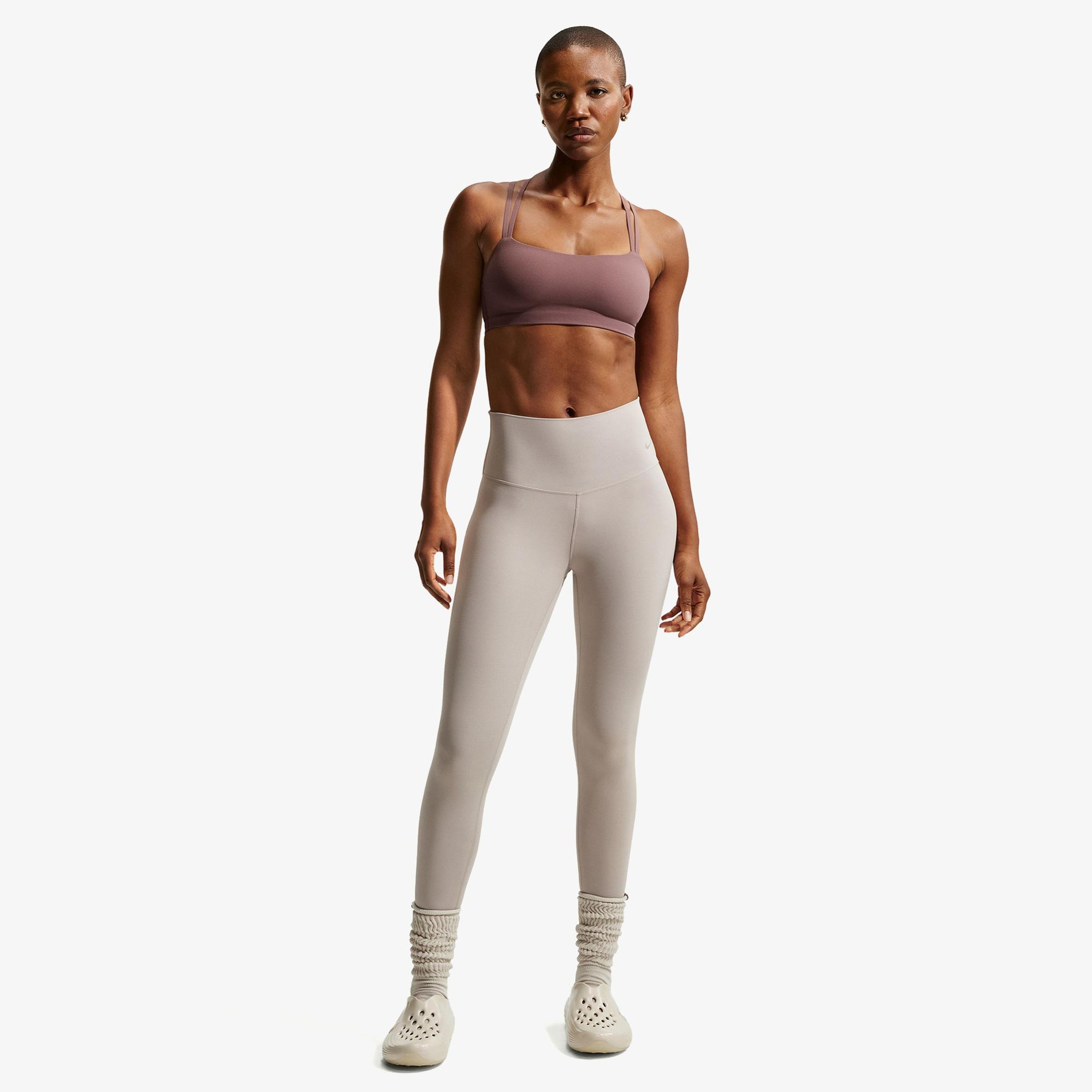 Nike Dri-Fit Zenvy Strappy Kadın Pembe Bra