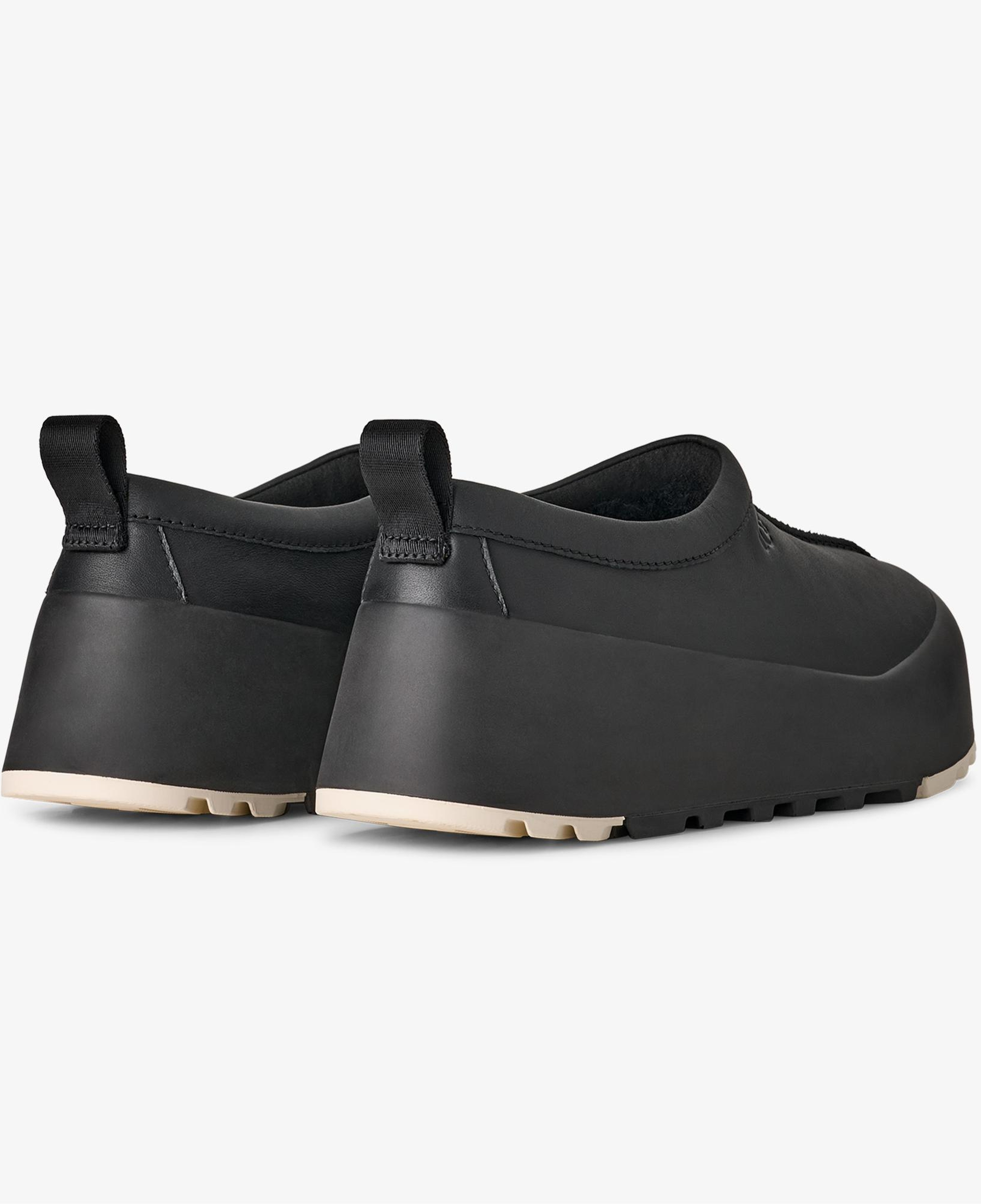 UGG Tasman Streetscape Kadın Siyah Terlik