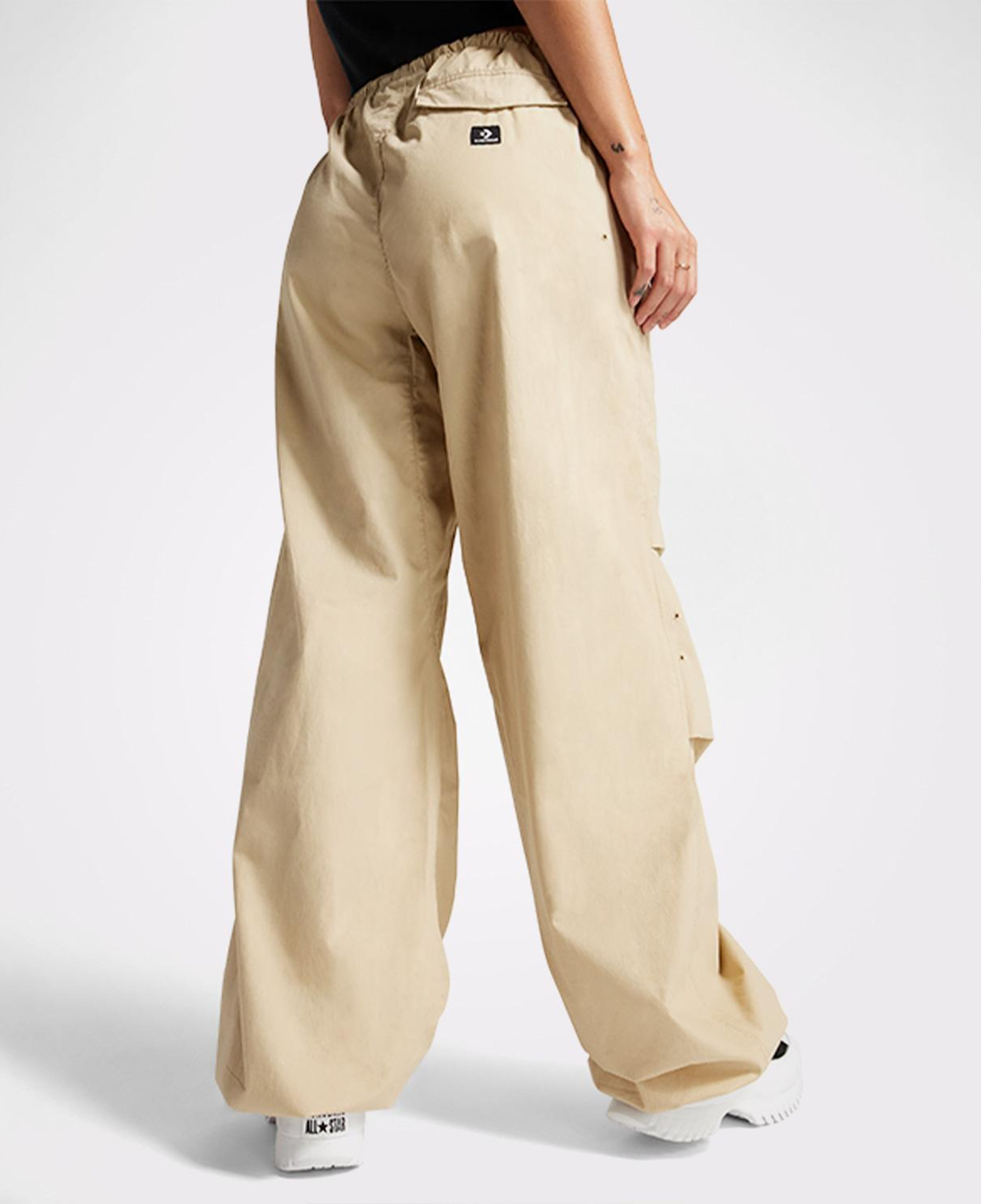 Converse Kadın Bej Paraşüt Pantolon