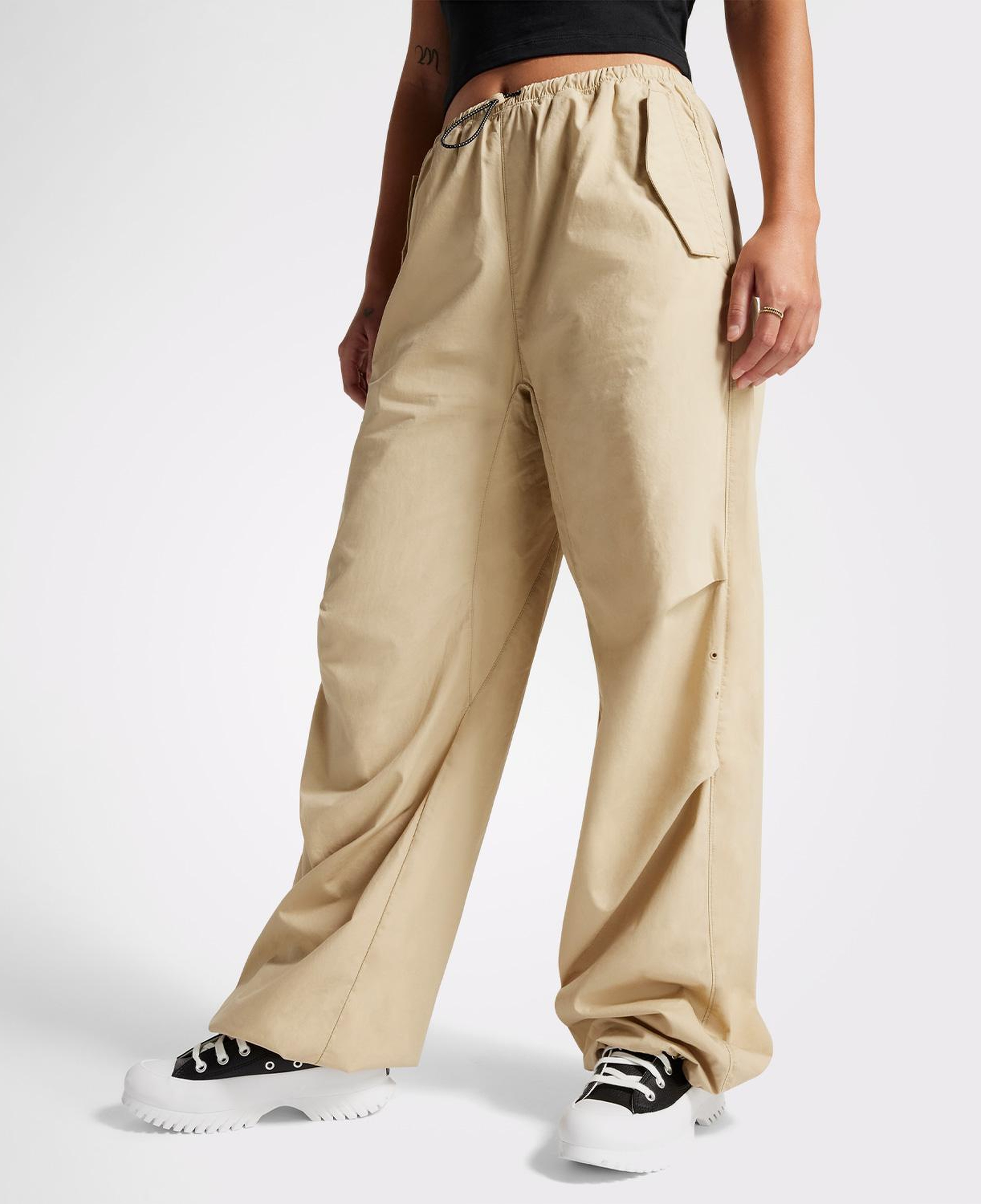 Converse Kadın Bej Paraşüt Pantolon