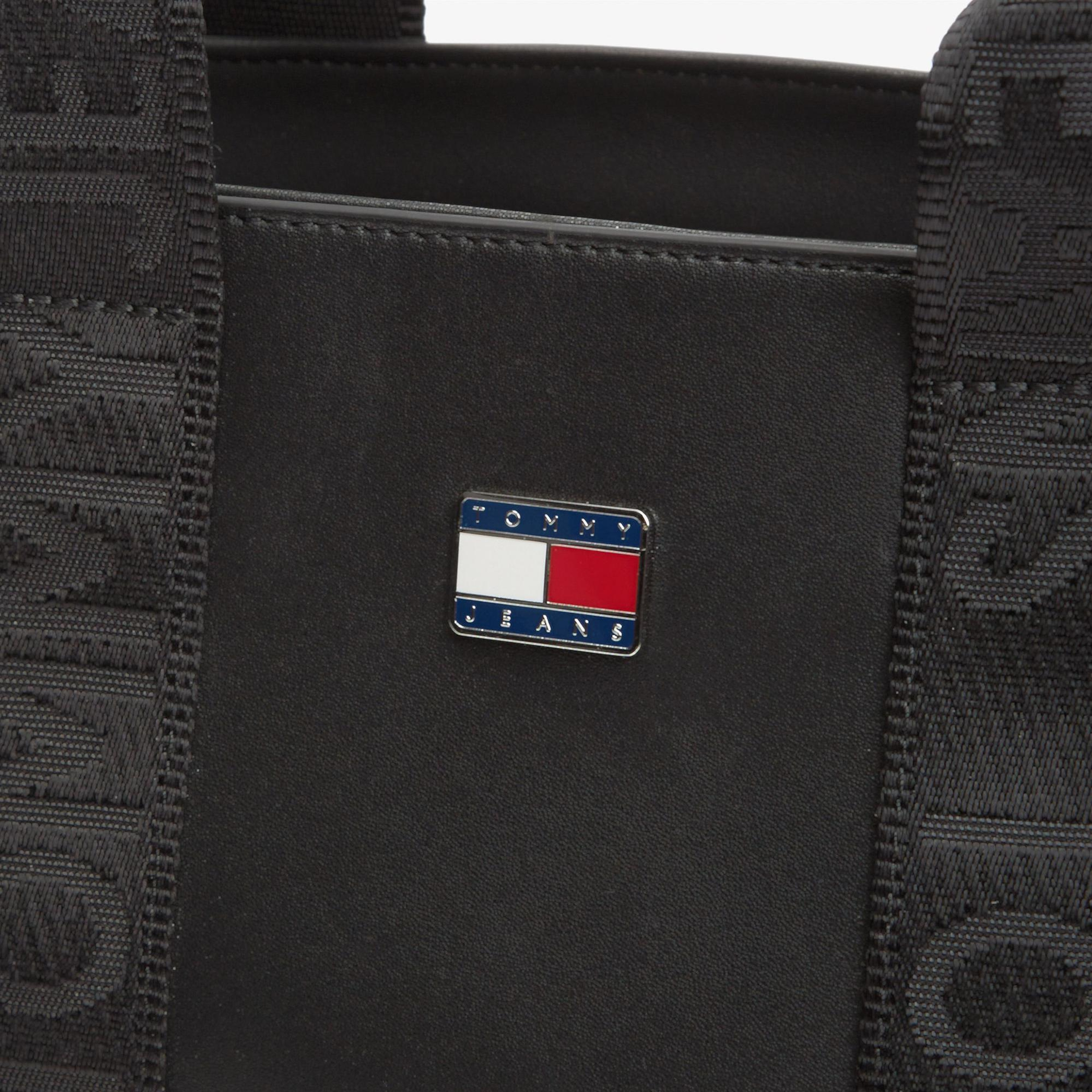 Tommy Hilfiger Daily Elevated Kadın Siyah El Çantası