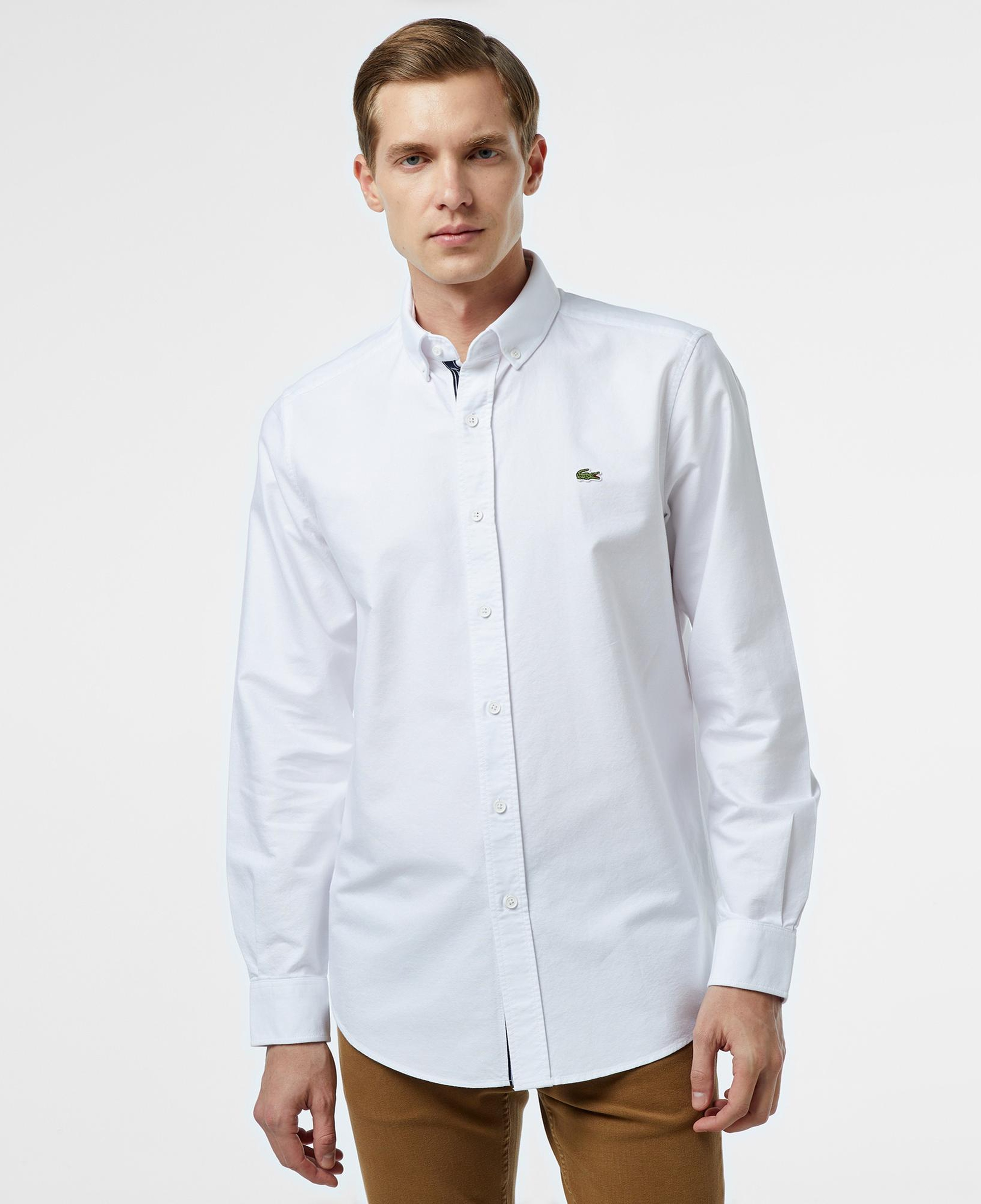 Erkek Slim Fit Düğmeli Yaka Beyaz Gömlek