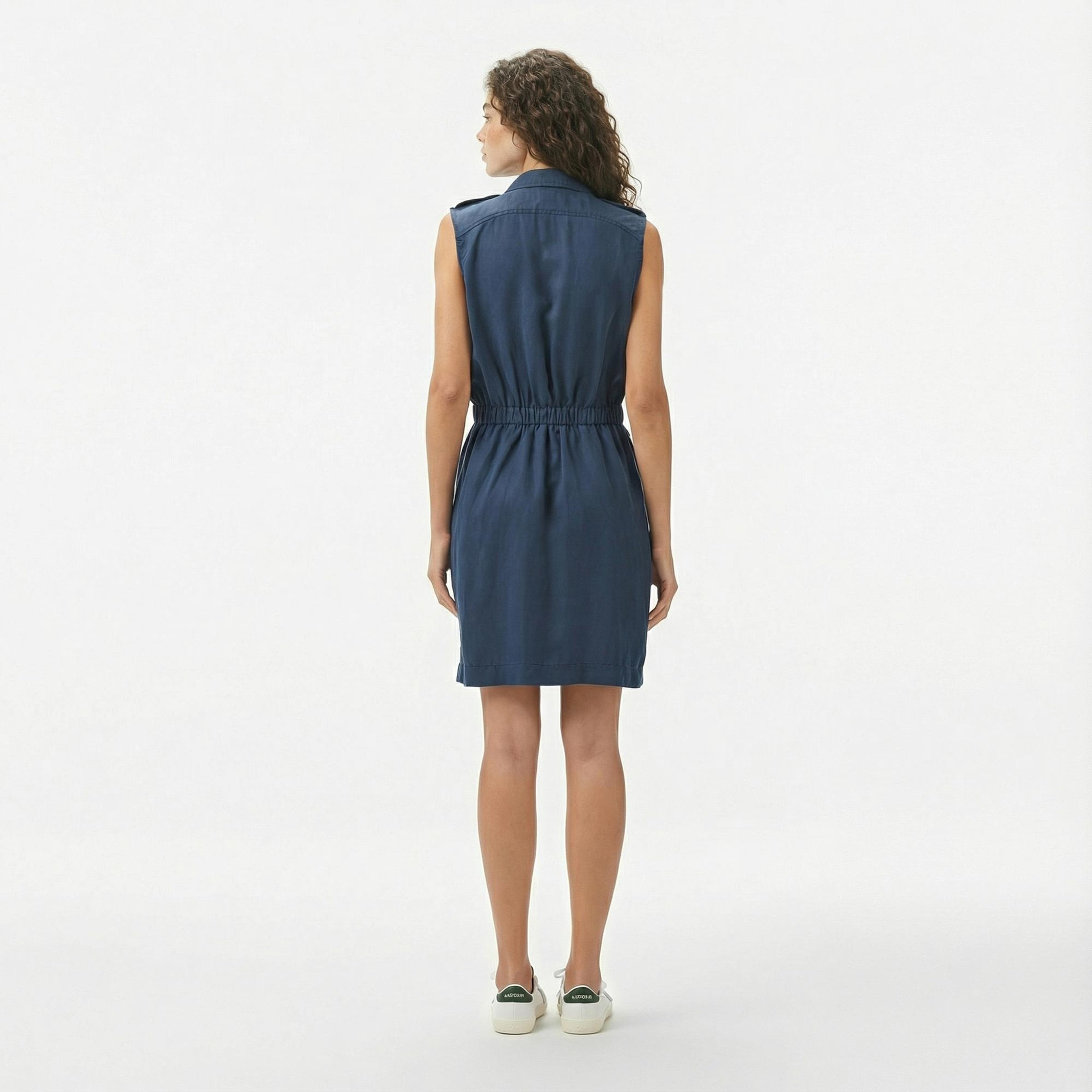 Lacoste Kadın Classic Fit Kolsuz Lacivert Elbise