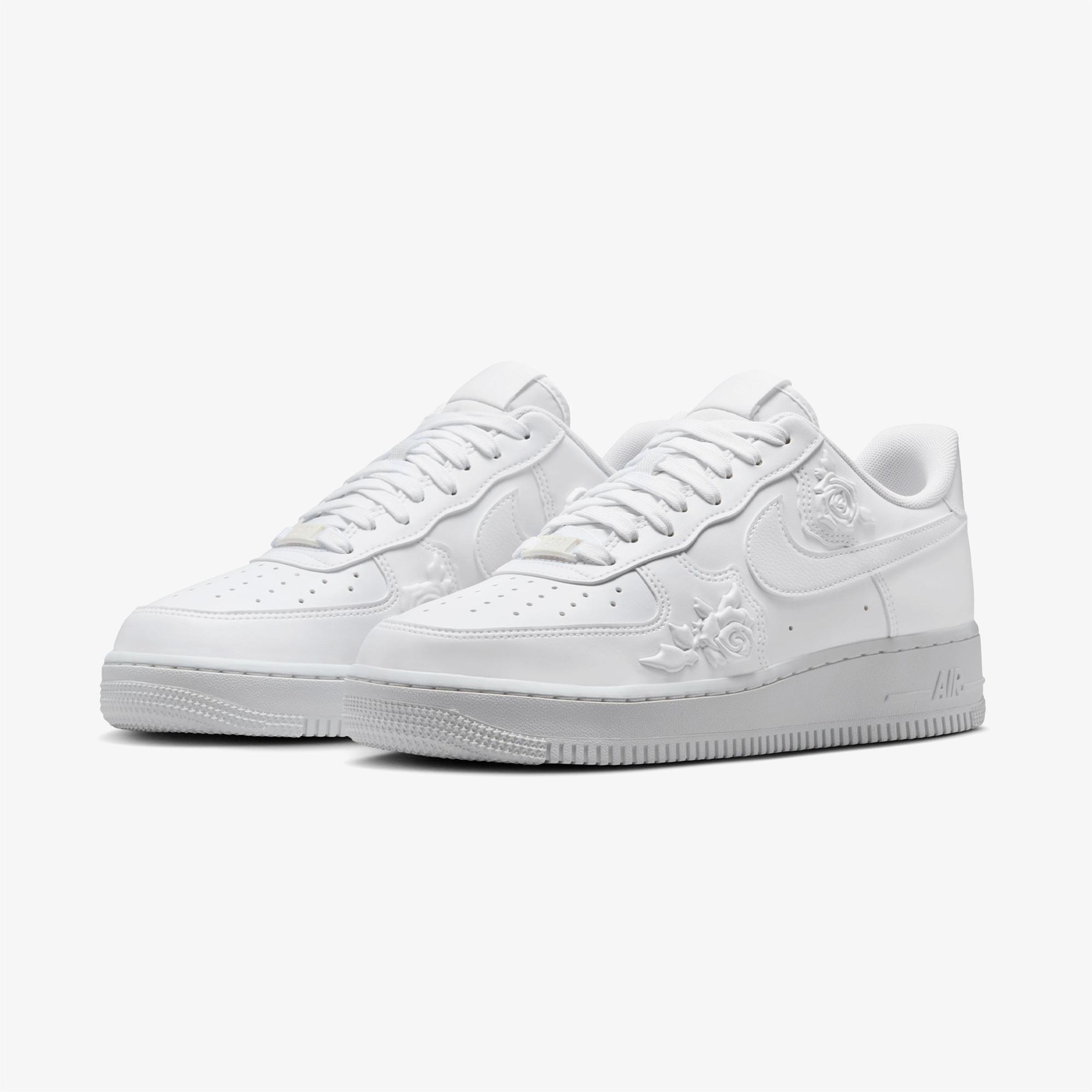Nike Air Force 1 '07 Kadın Beyaz Spor Ayakkabı