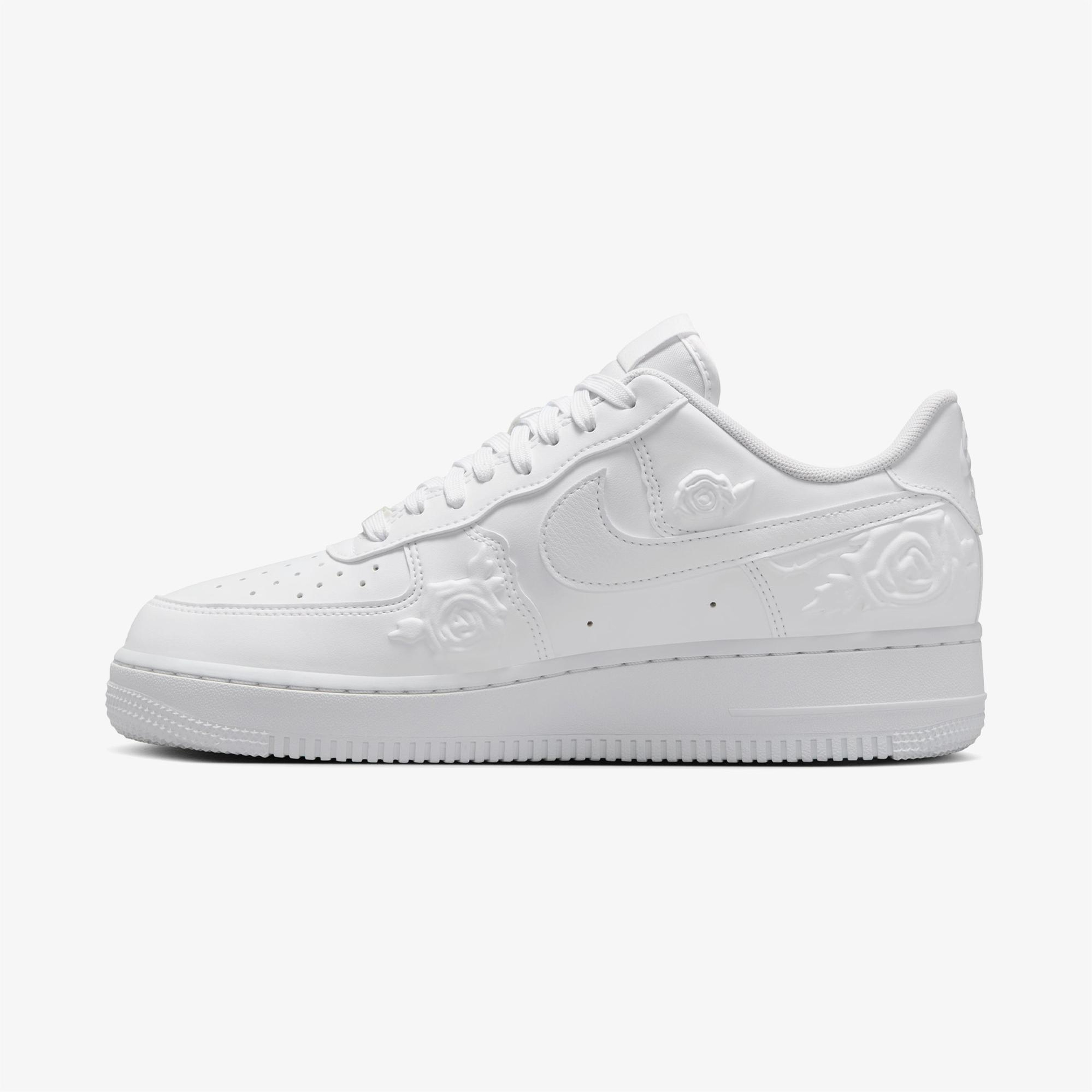 Nike Air Force 1 '07 Kadın Beyaz Spor Ayakkabı