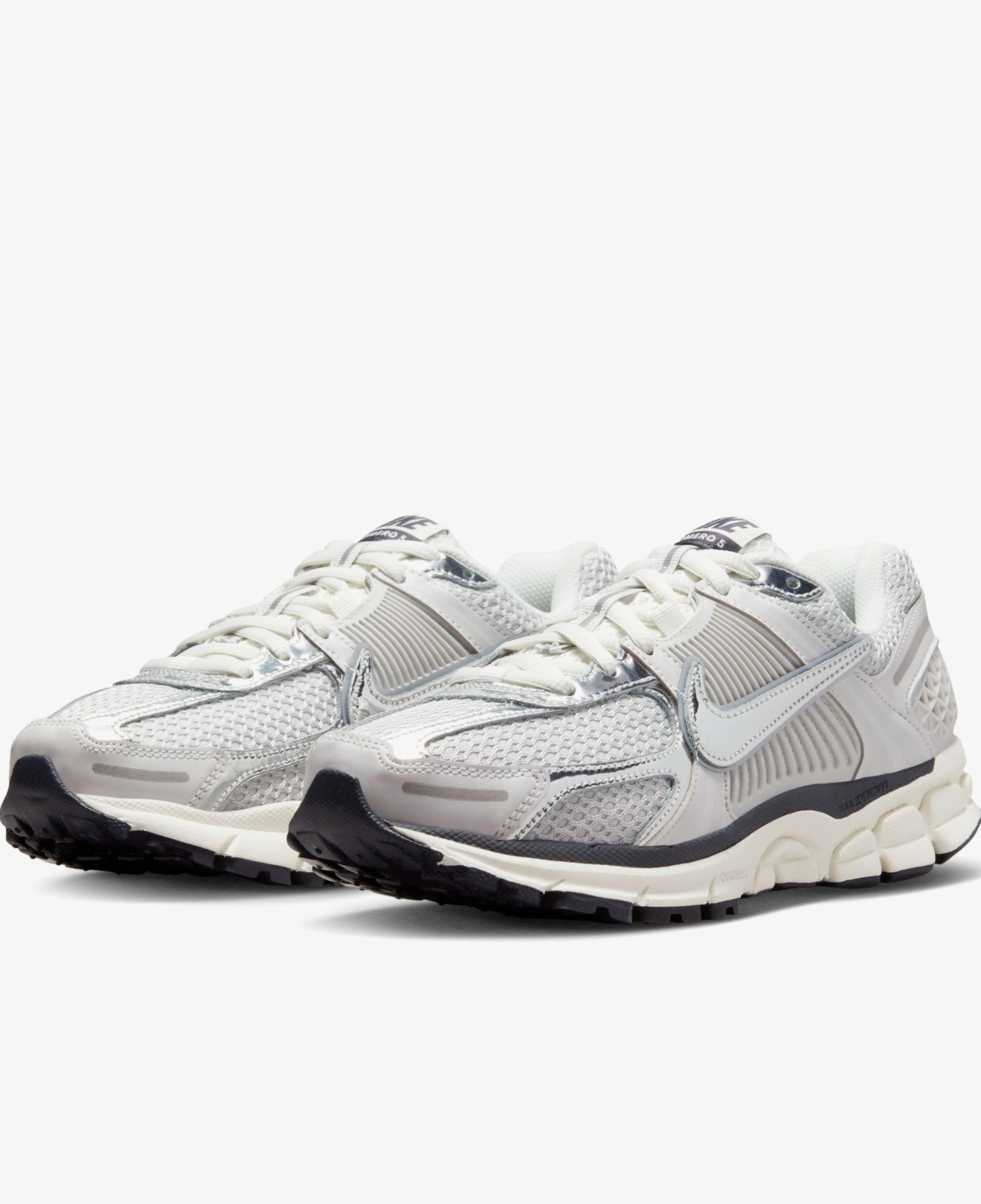 Nike Zoom Vomero 5 Kadın Gri Spor Ayakkabı