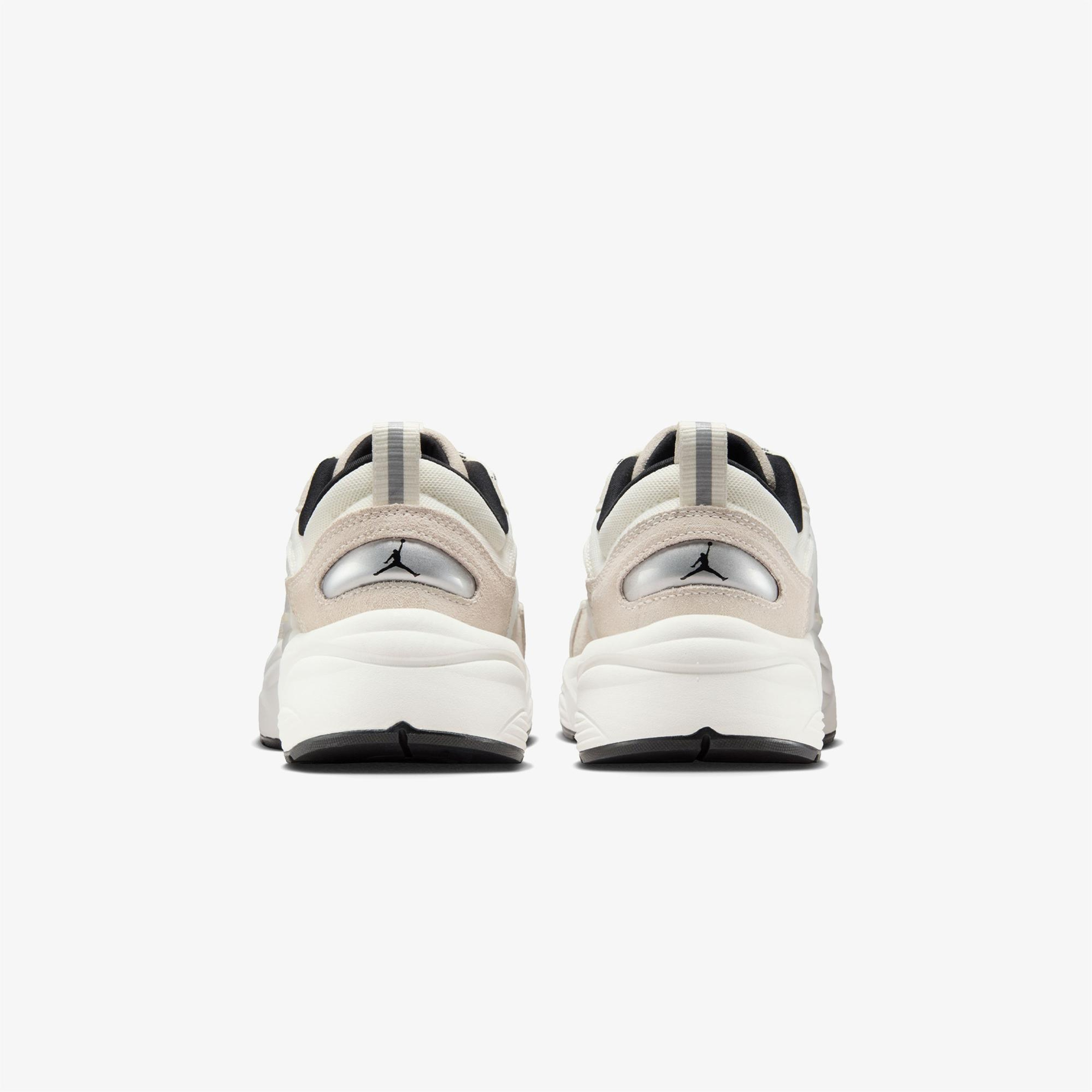 Jordan Trunner Erkek Krem Rengi Spor Ayakkabı