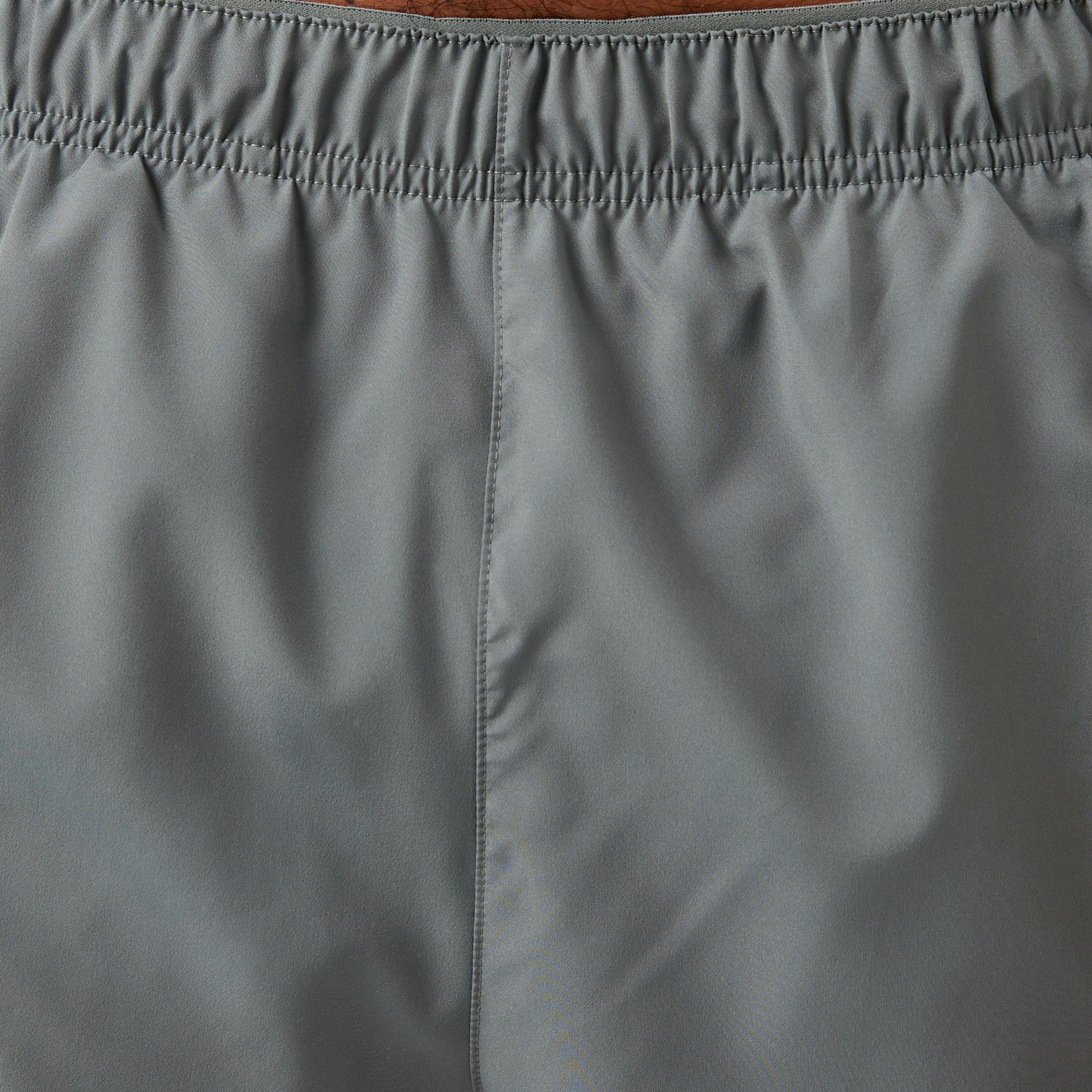 Nike Dri-Fit Challenger 18cm Erkek Gri Şort