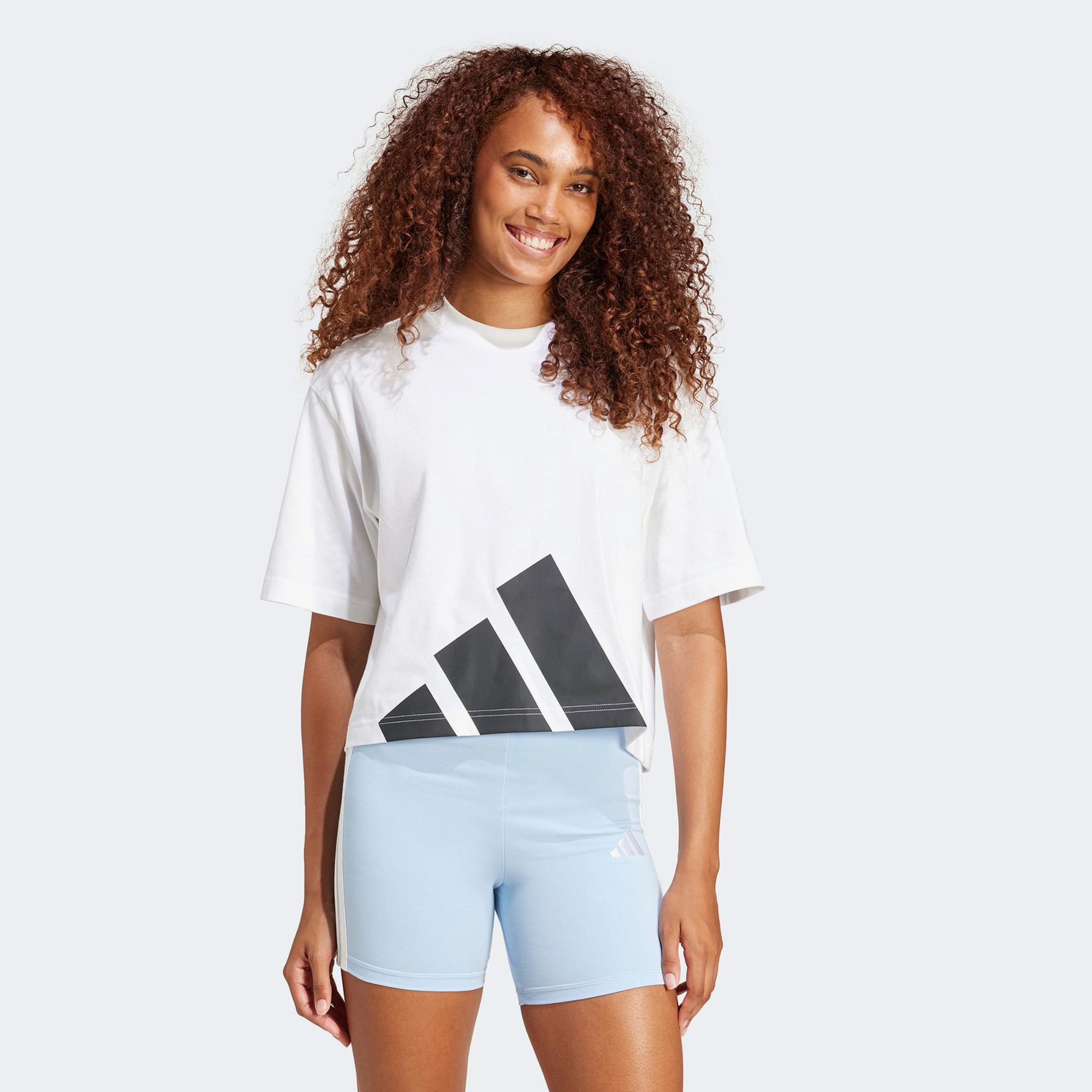 adidas Essentials Big Logo Boyfriend Kadın Beyaz T-Shirt