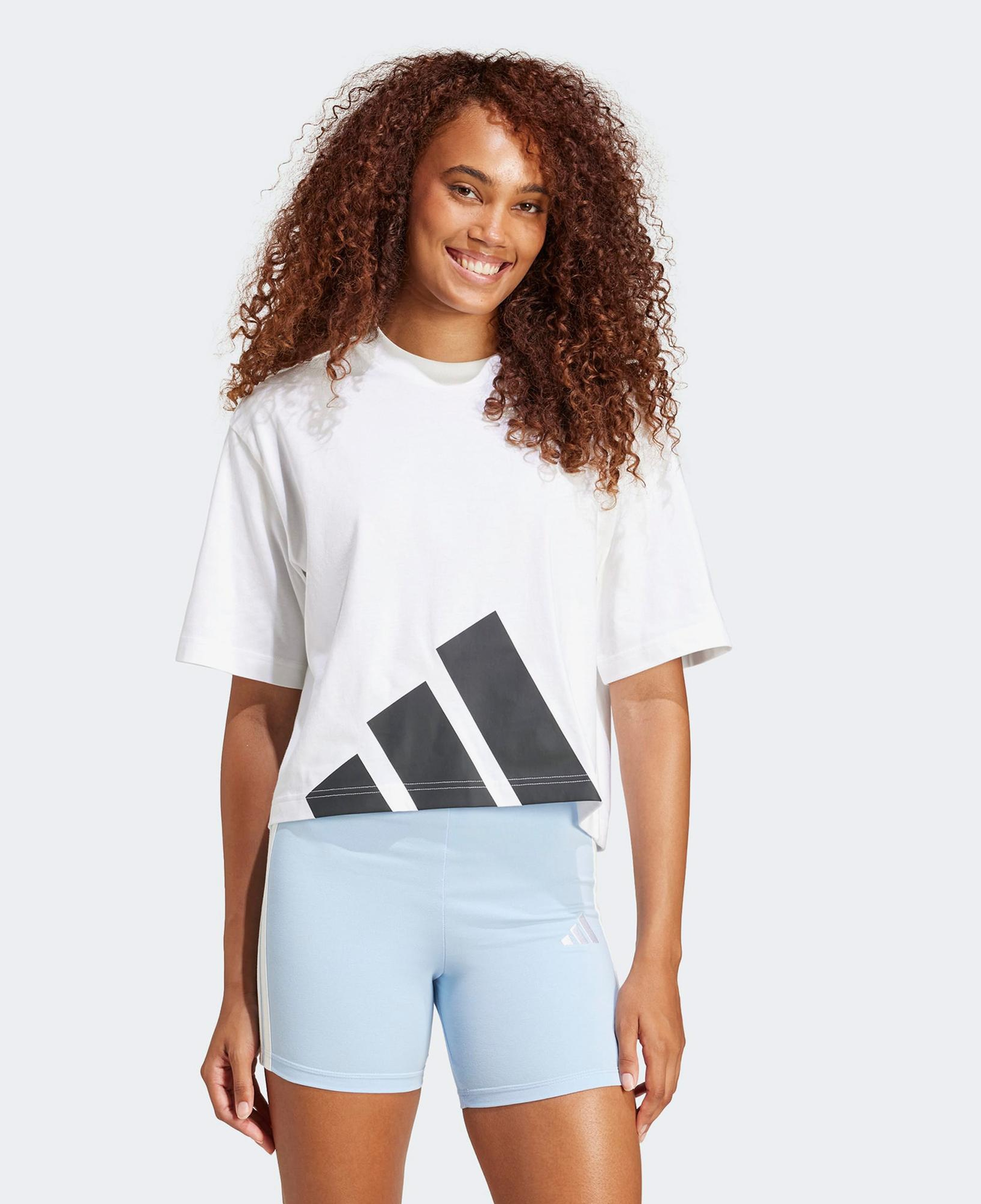 adidas Essentials Big Logo Boyfriend Kadın Beyaz T-Shirt
