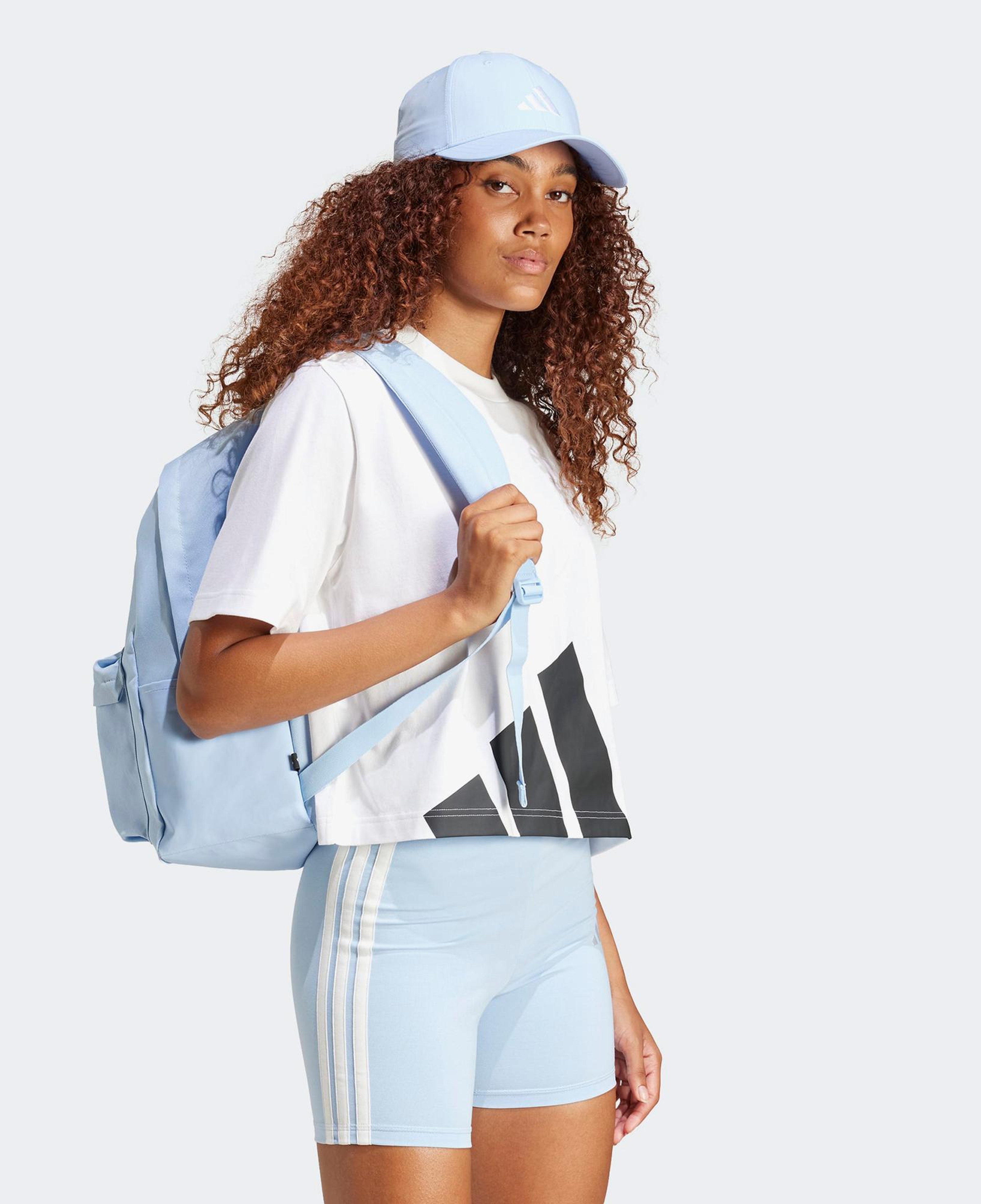 adidas Essentials Big Logo Boyfriend Kadın Beyaz T-Shirt