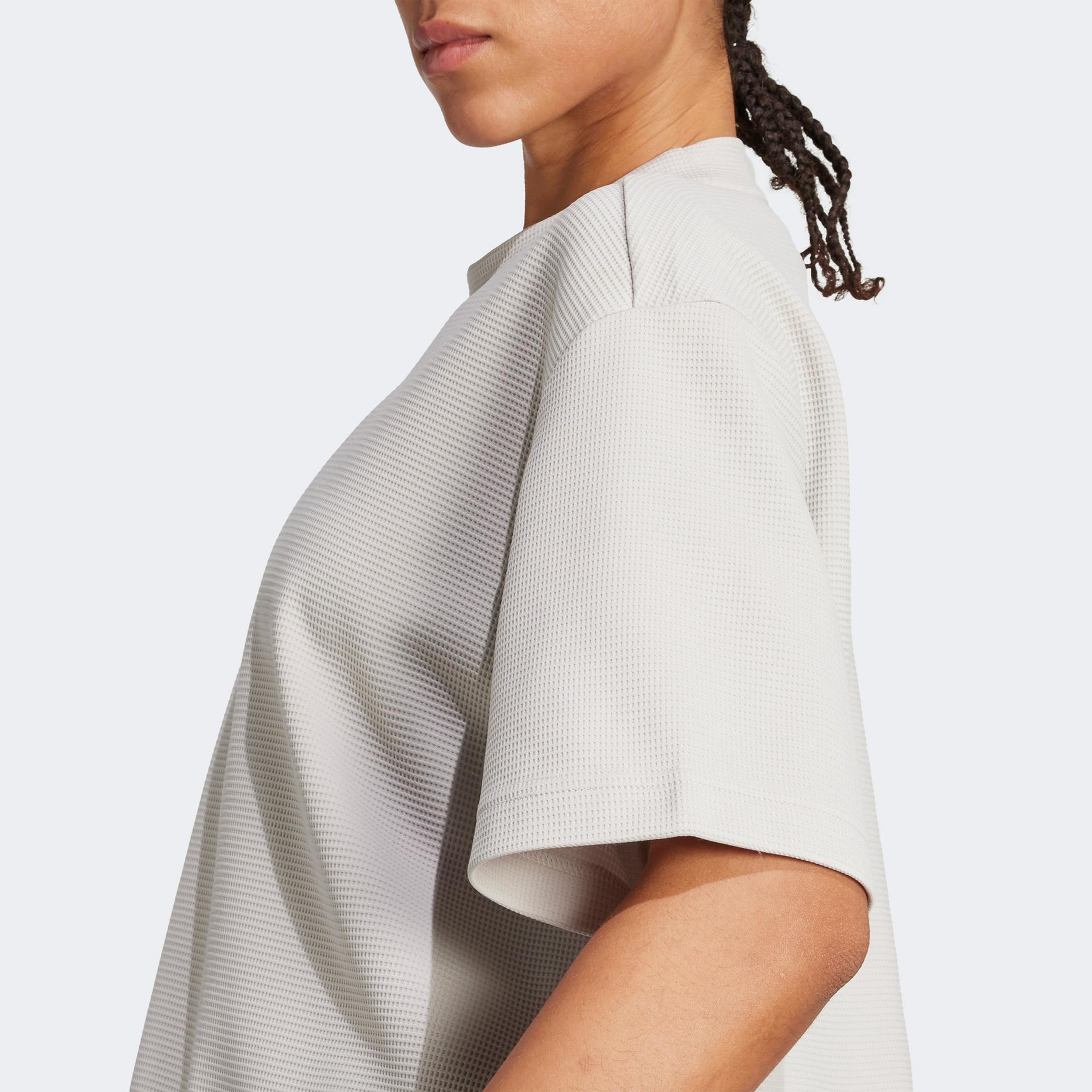 adidas Yoga Motion Kadın Bej T-Shirt