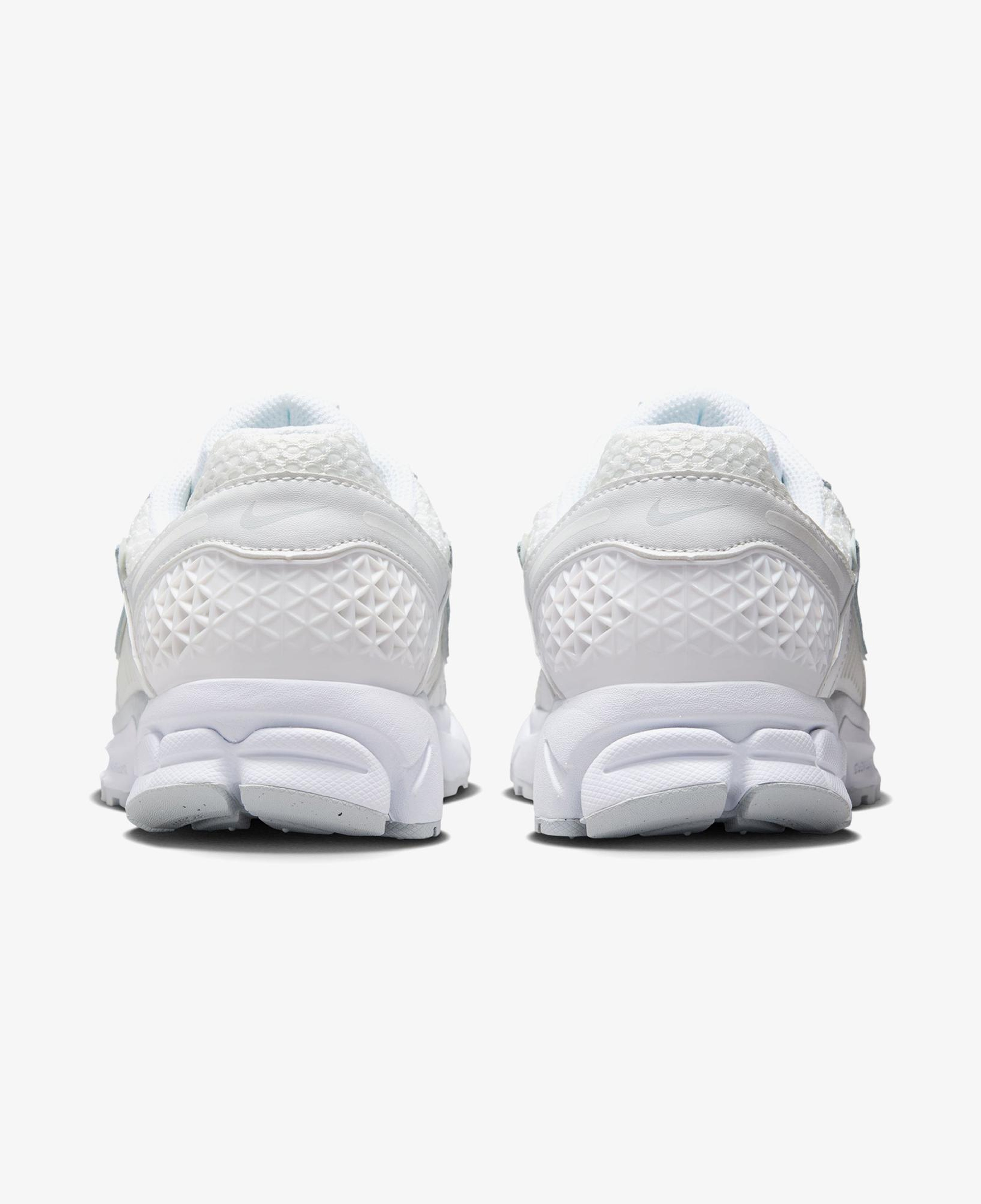 Nike Zoom Vomero 5 Kadın Beyaz Spor Ayakkabı