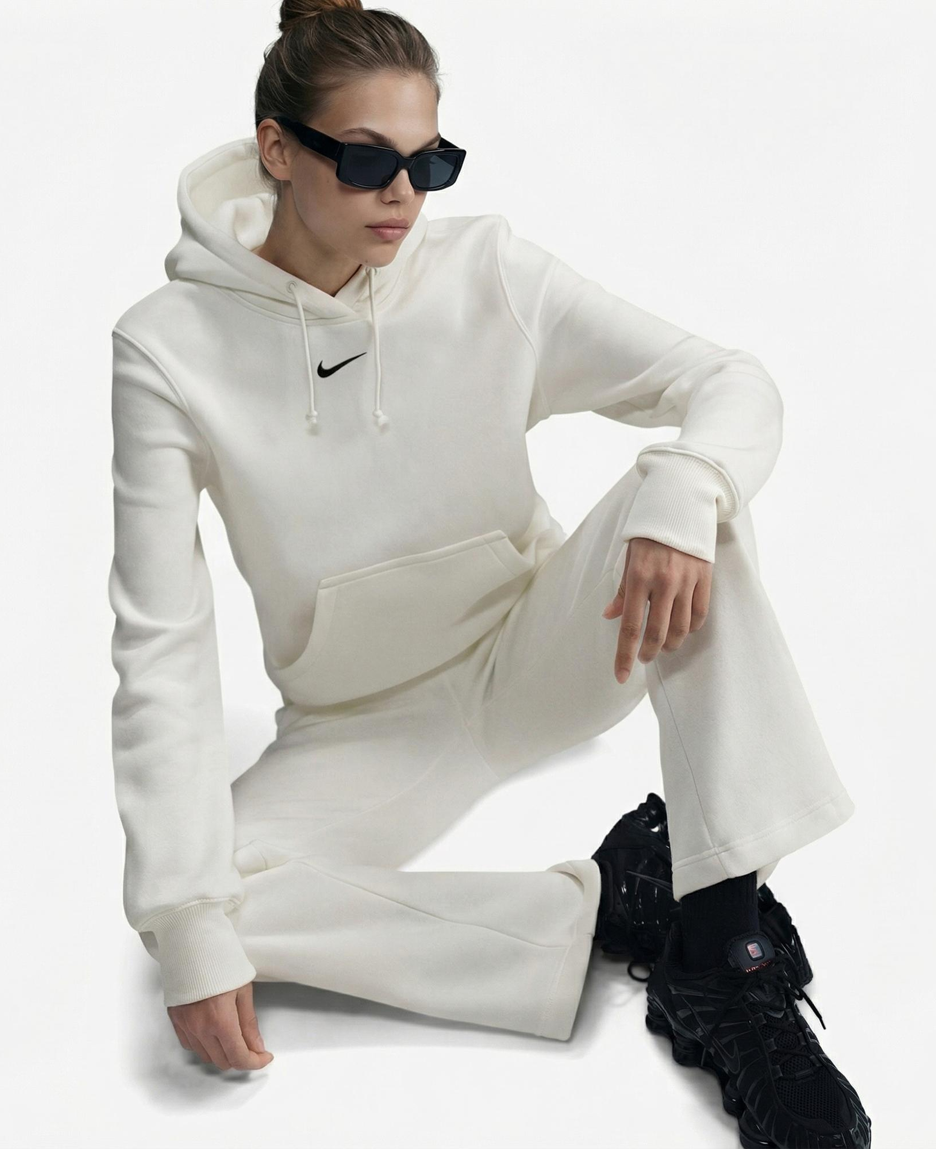 Nike Sportswear Phoenix Fleece Kadın Beyaz Kapüşonlu Hoodie