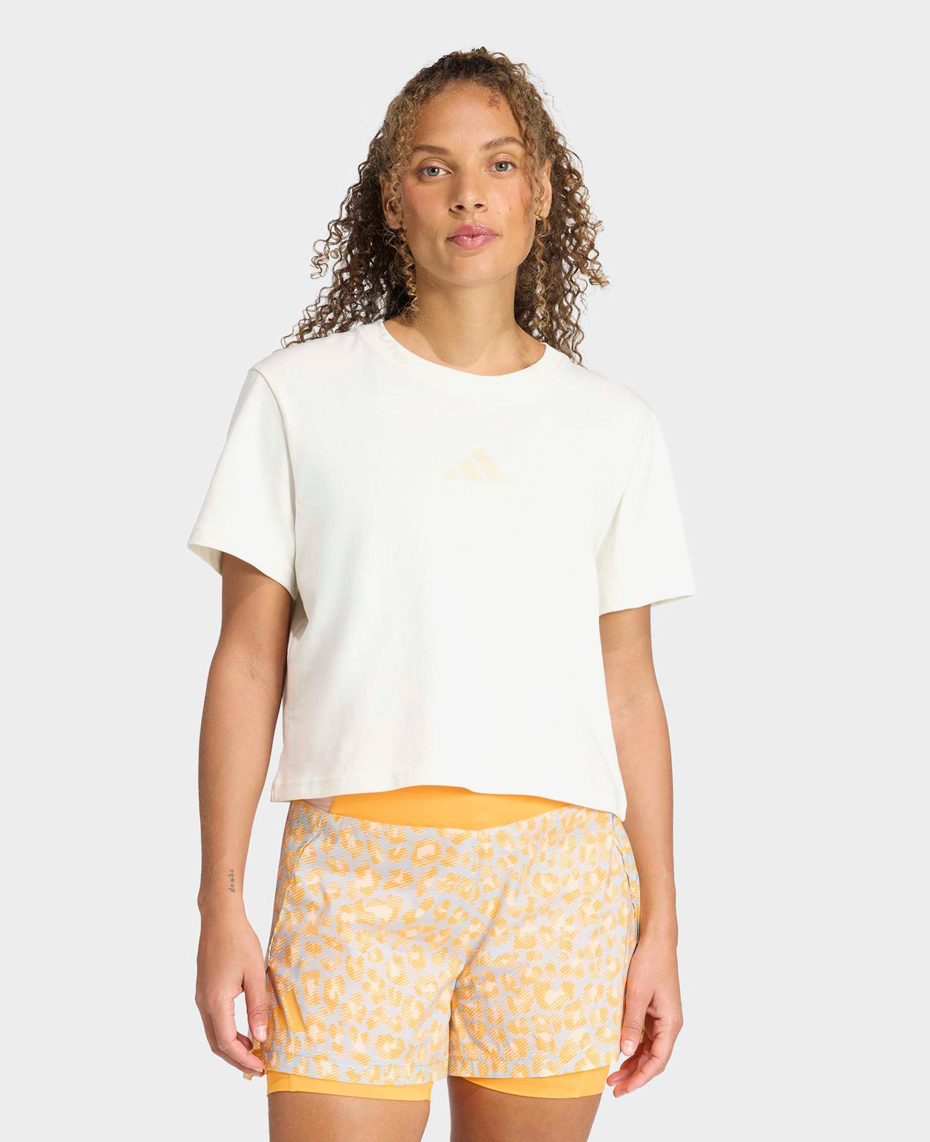 adidas Terrex Multi Meadow Pack Kadın Beyaz Crop T-Shirt