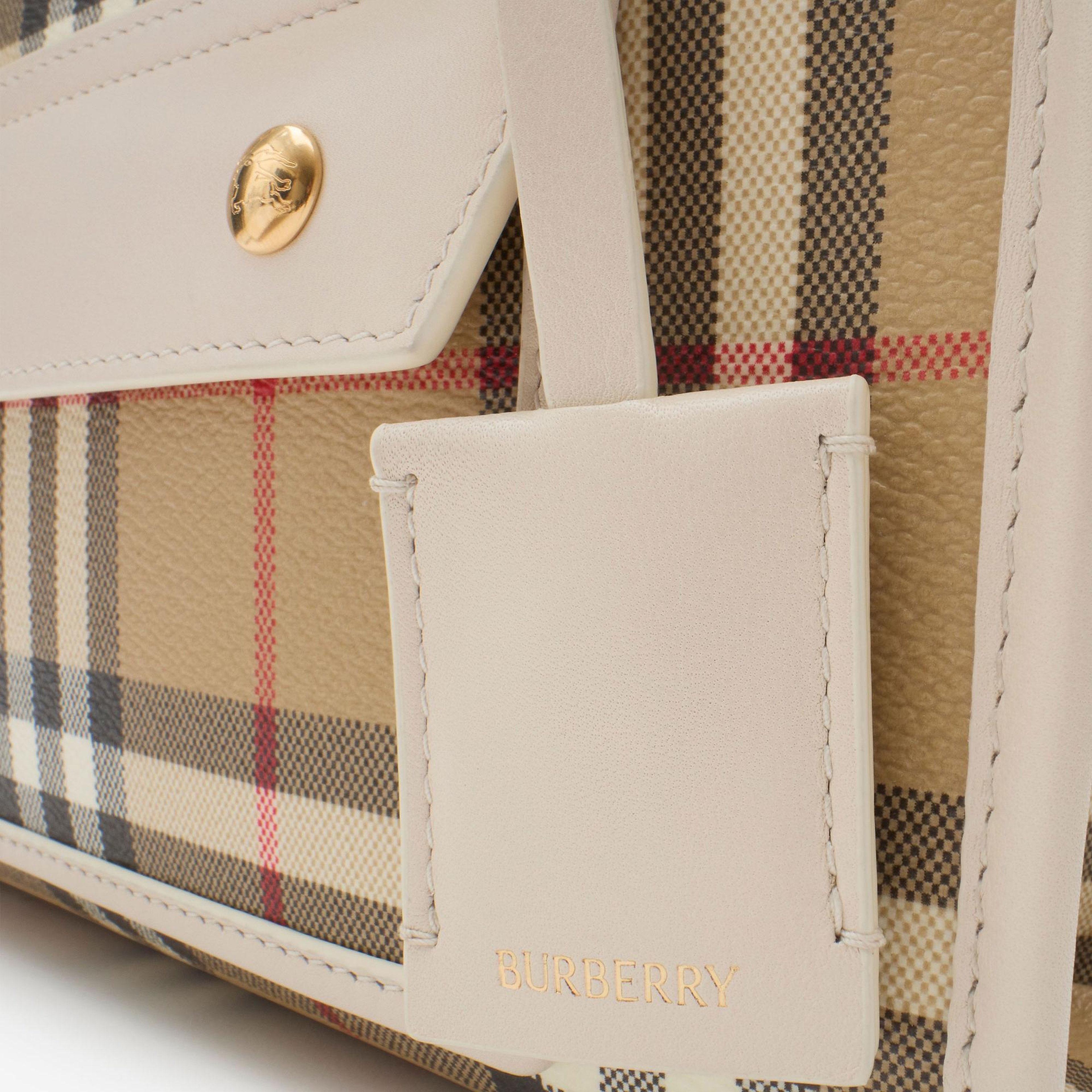 Burberry Mini Freya Tote Kadın Bej Omuz Çantası