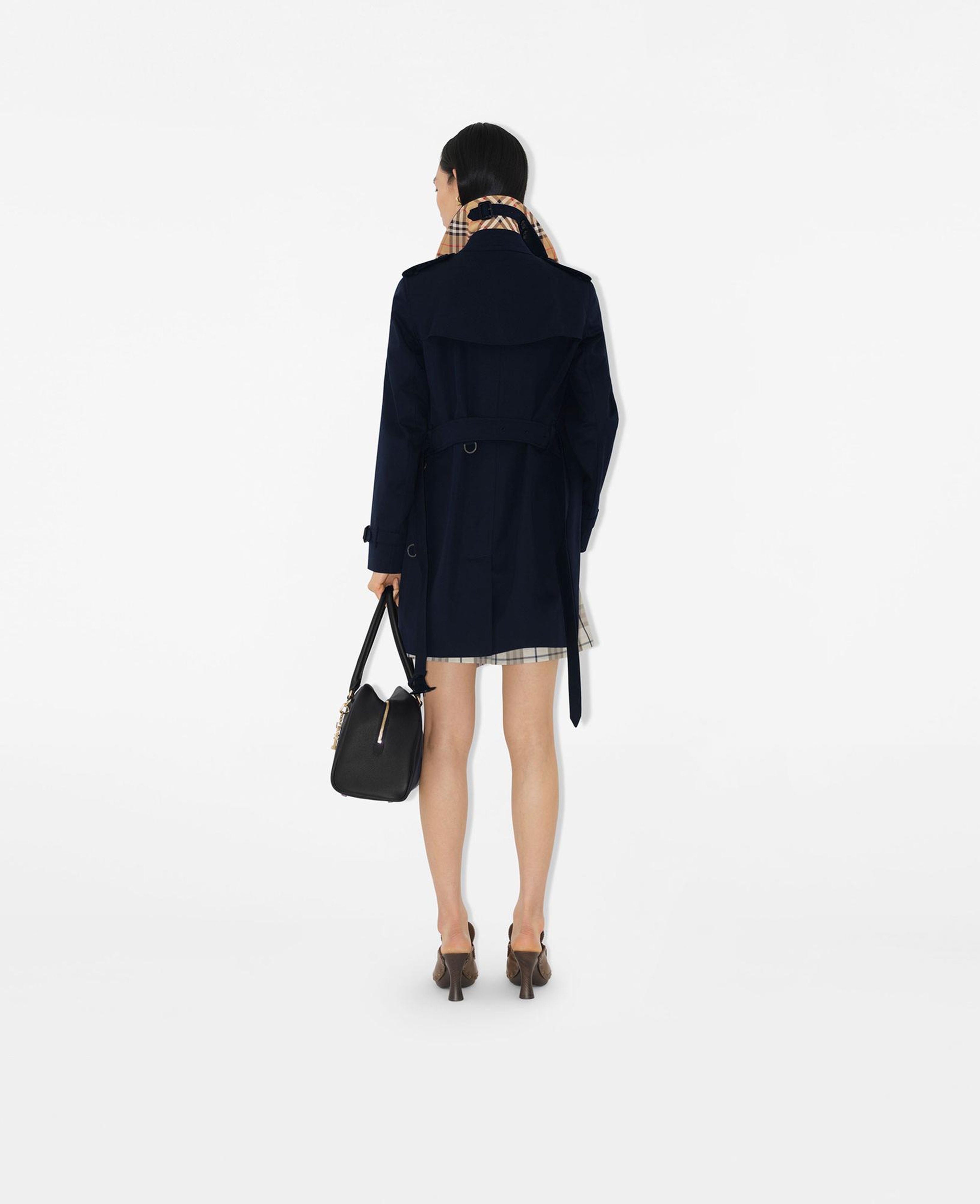 Burberry Short Kensington Heritage Kadın Lacivert Trençkot