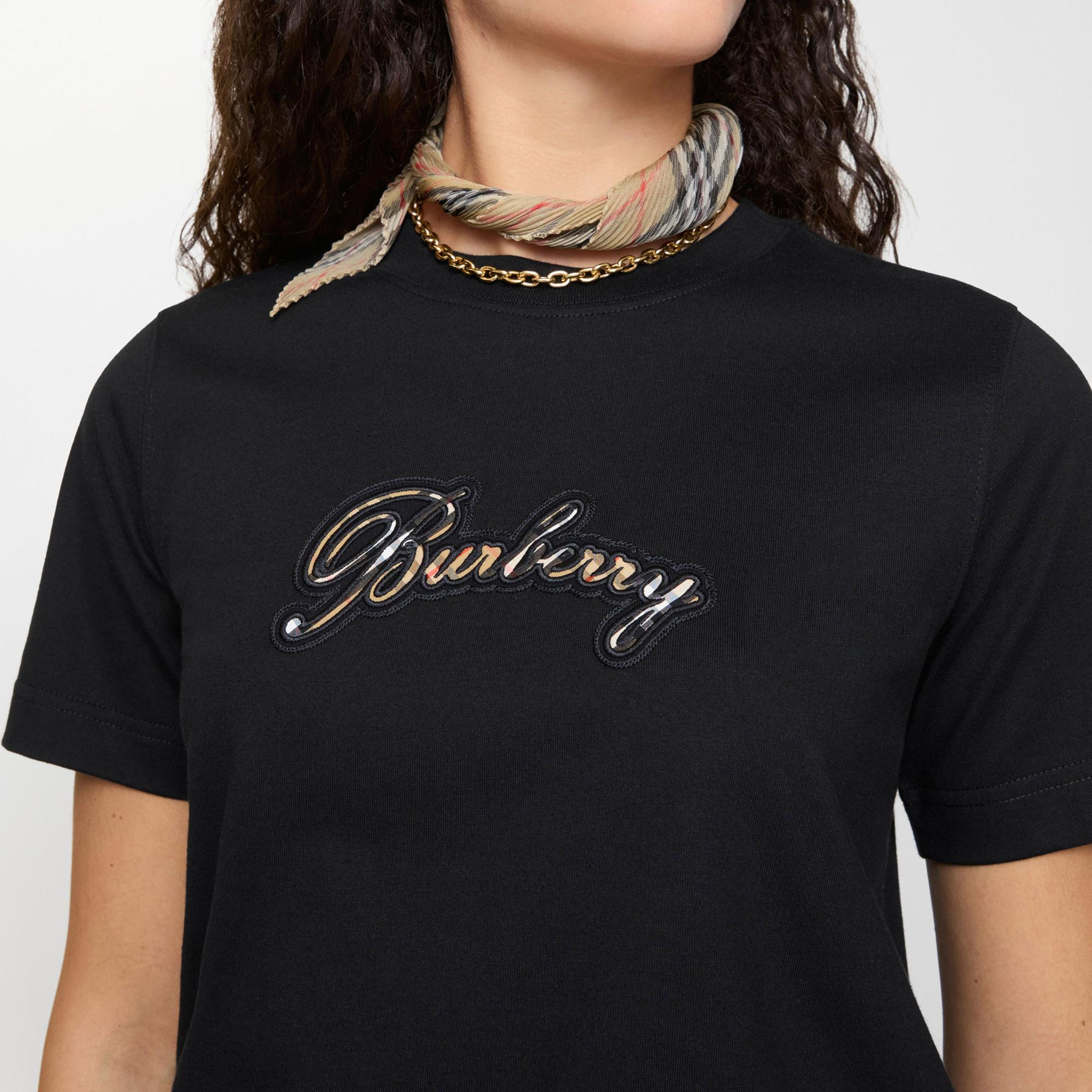 Burberry Check Cursive Logo Cotton Kadın Siyah T-Shirt