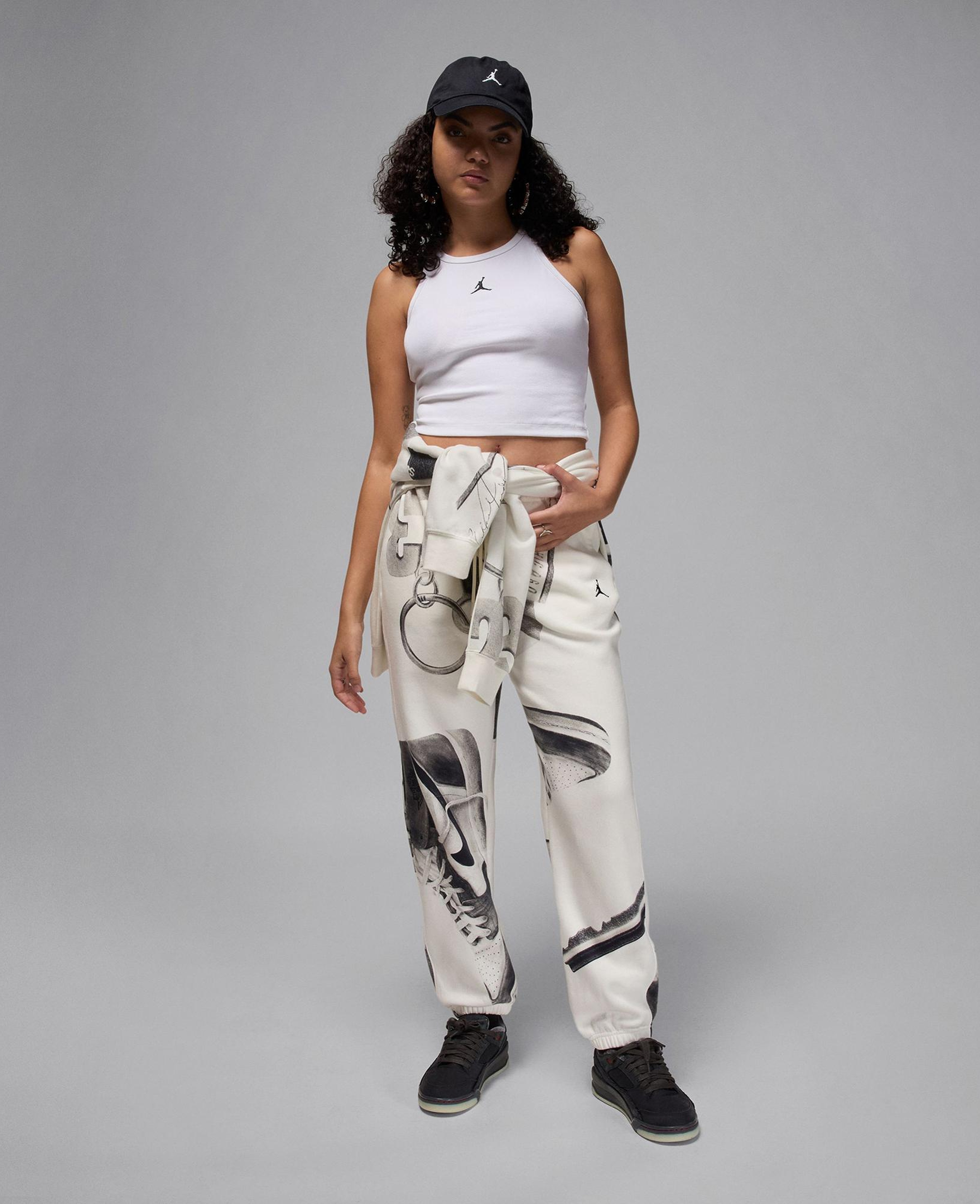 Jordan Essentials Kadın Beyaz Kolsuz T-Shirt