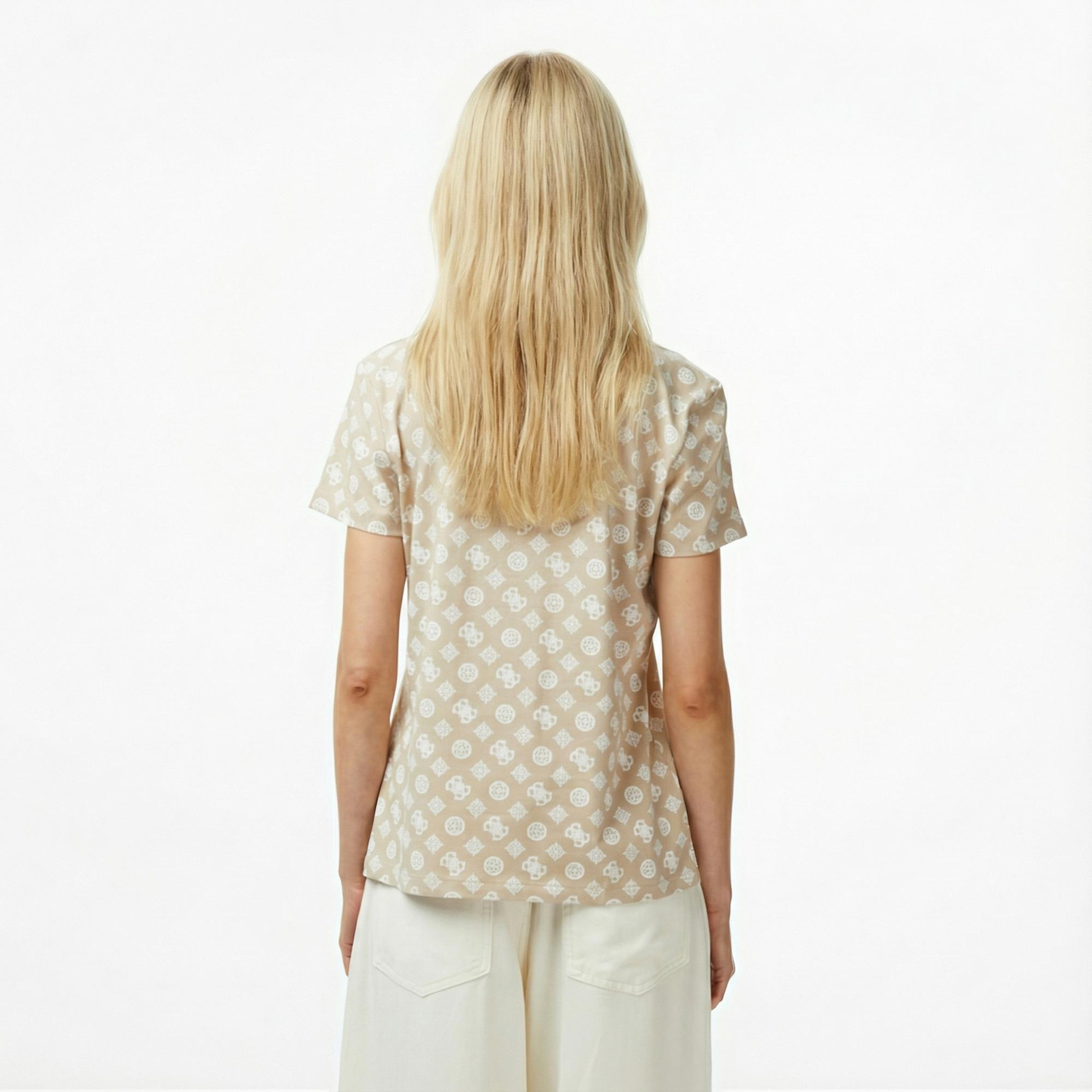 Guess Gloria Regular Fit Kadın Krem T-Shirt