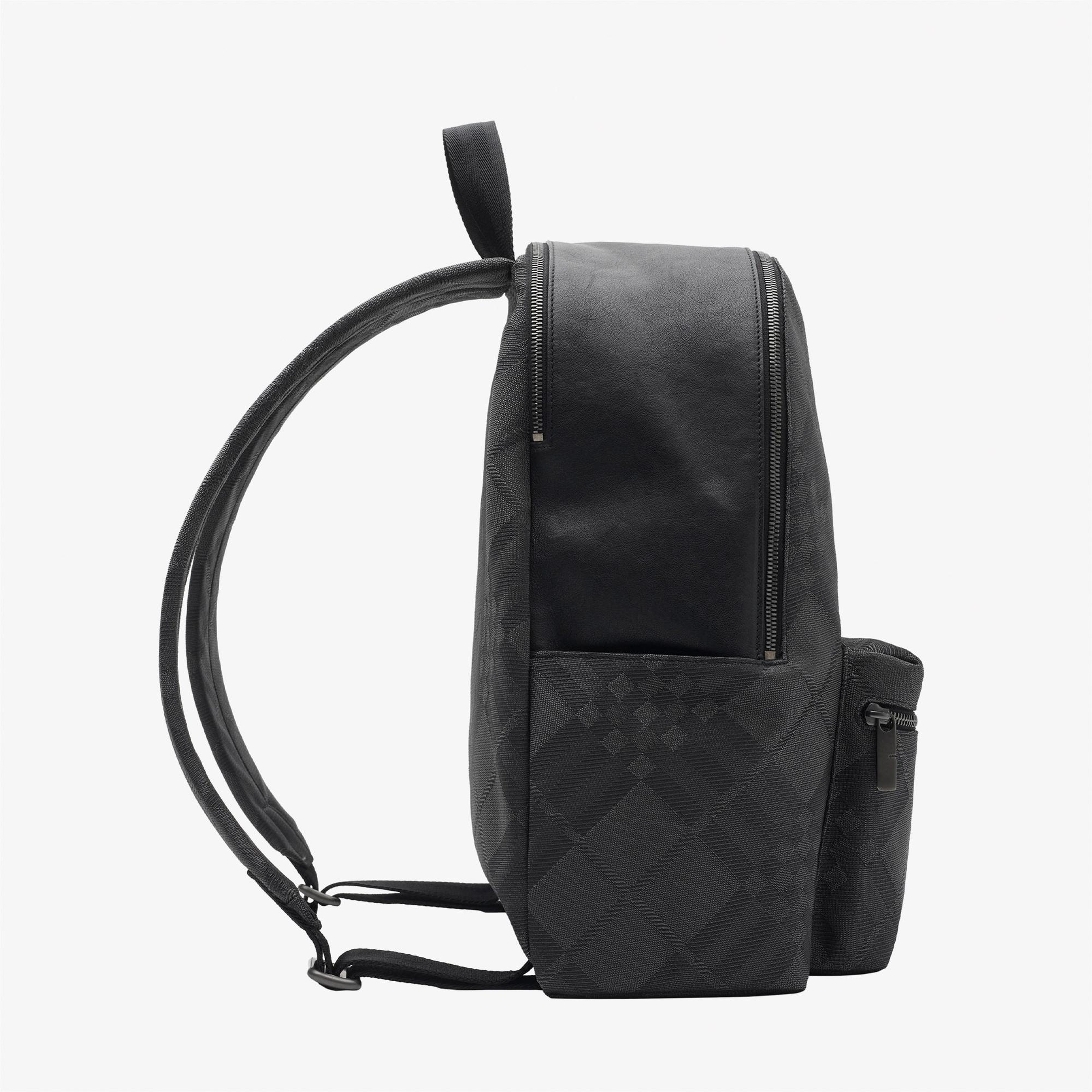 Burberry Chester Erkek Siyah Sırt Çantası