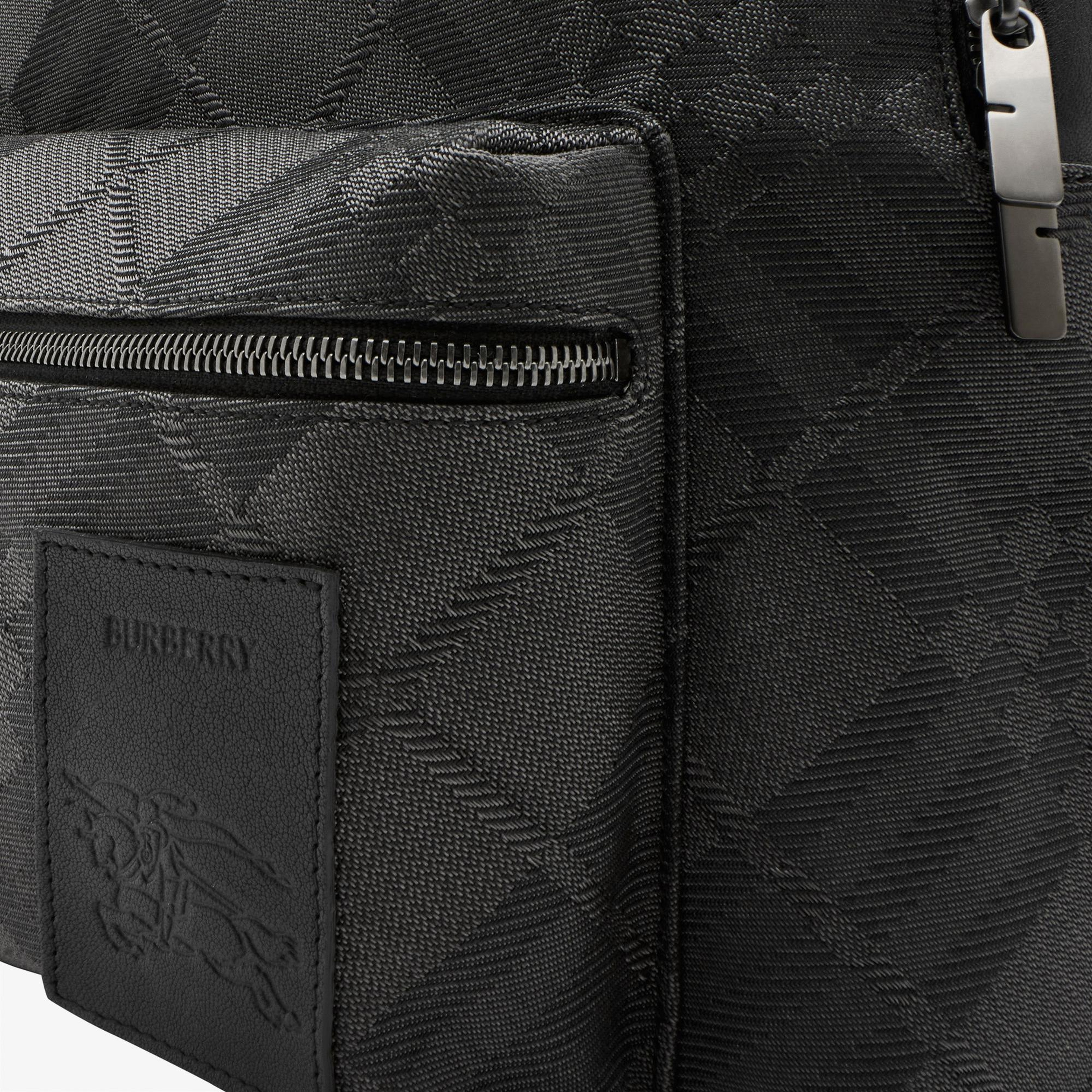 Burberry Chester Erkek Siyah Sırt Çantası