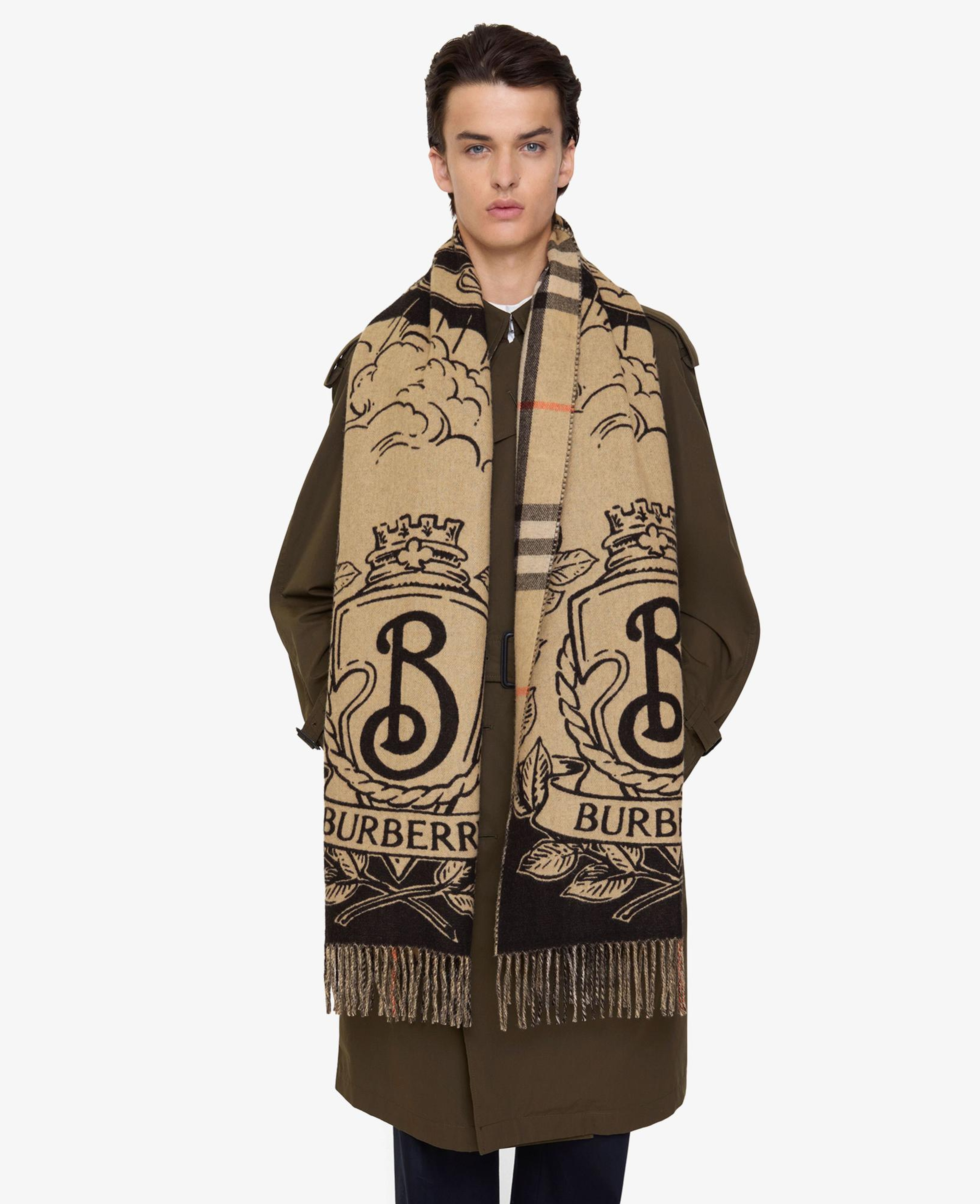 Burberry Wide Reversible Stormy Knight Kadın Bej Atkı