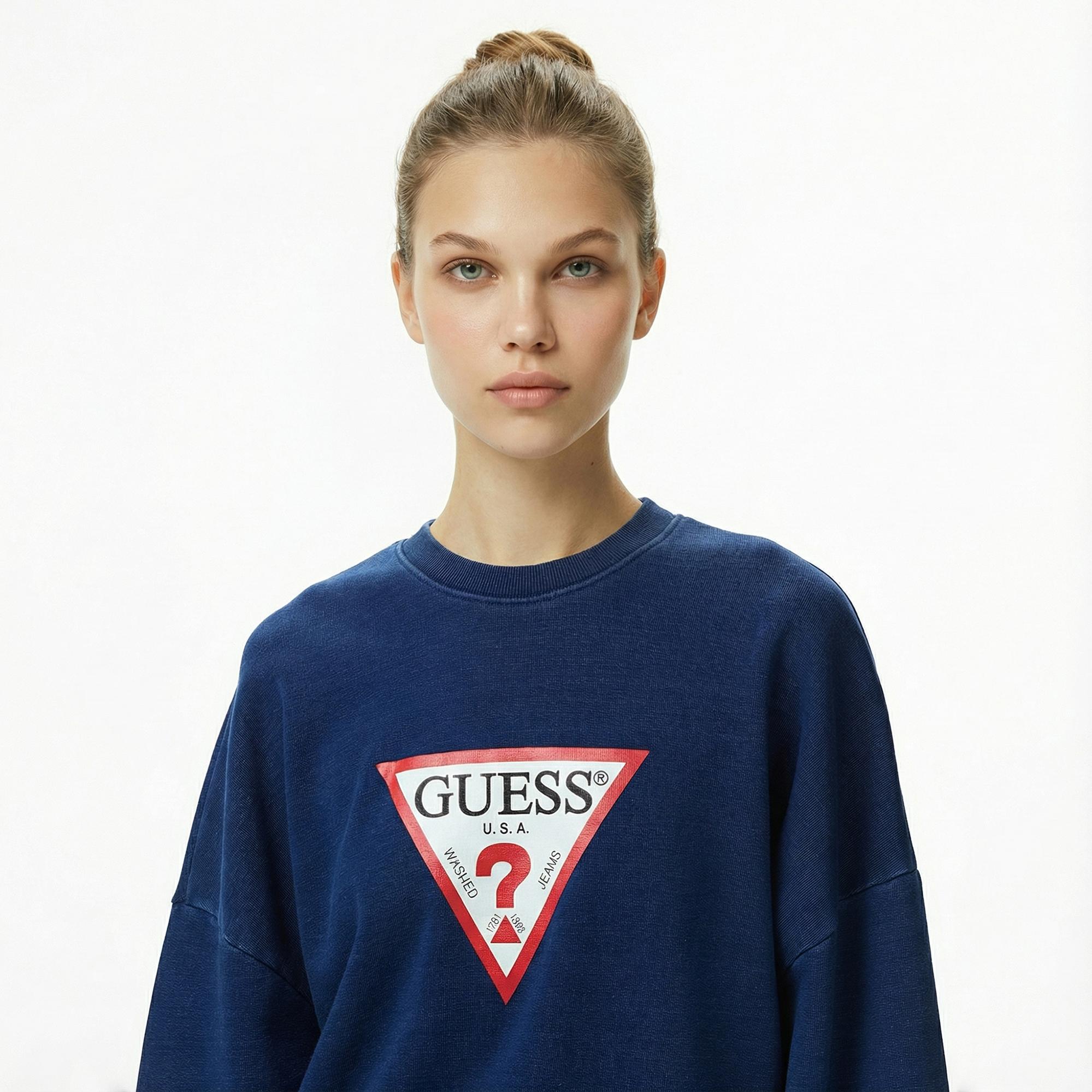 Guess Kadın Lacivert Sweatshirt