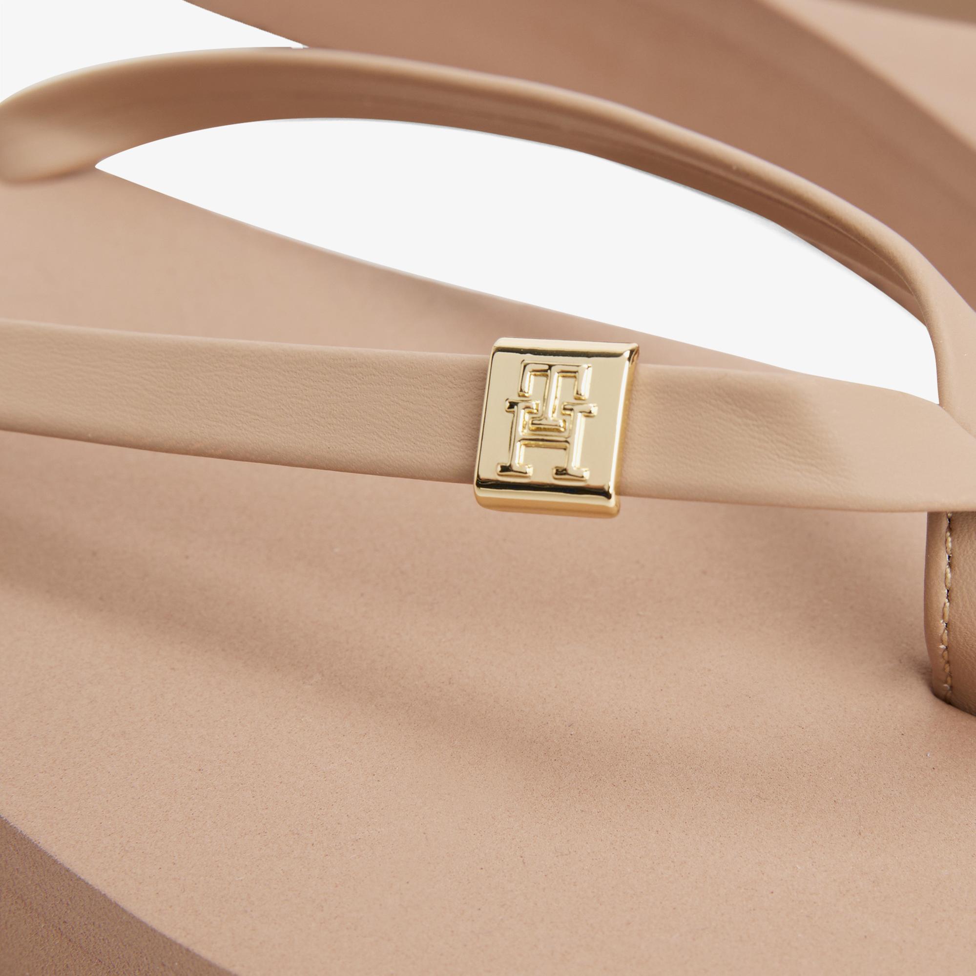 Tommy Hilfiger Elevated Chic Beach Kadın Bej Terlik